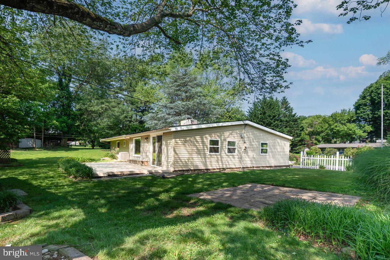 437 WILLOW WAY