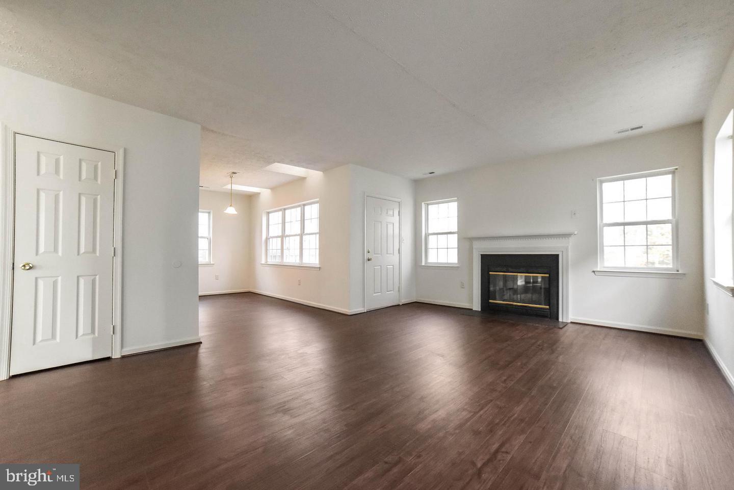 HAMPSHIRE - Residential