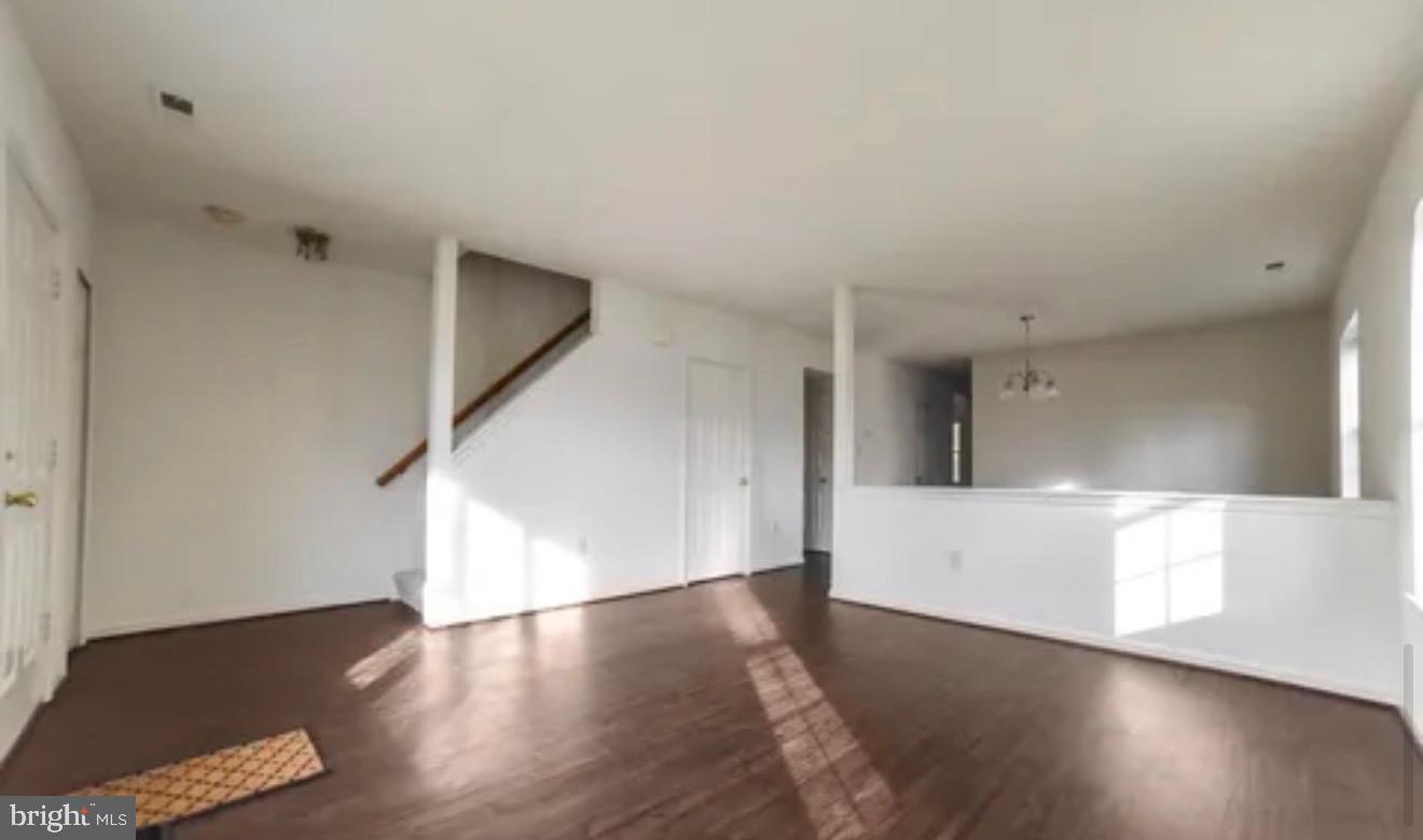 HAMPSHIRE - Residential