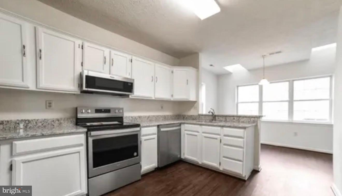 HAMPSHIRE - Residential