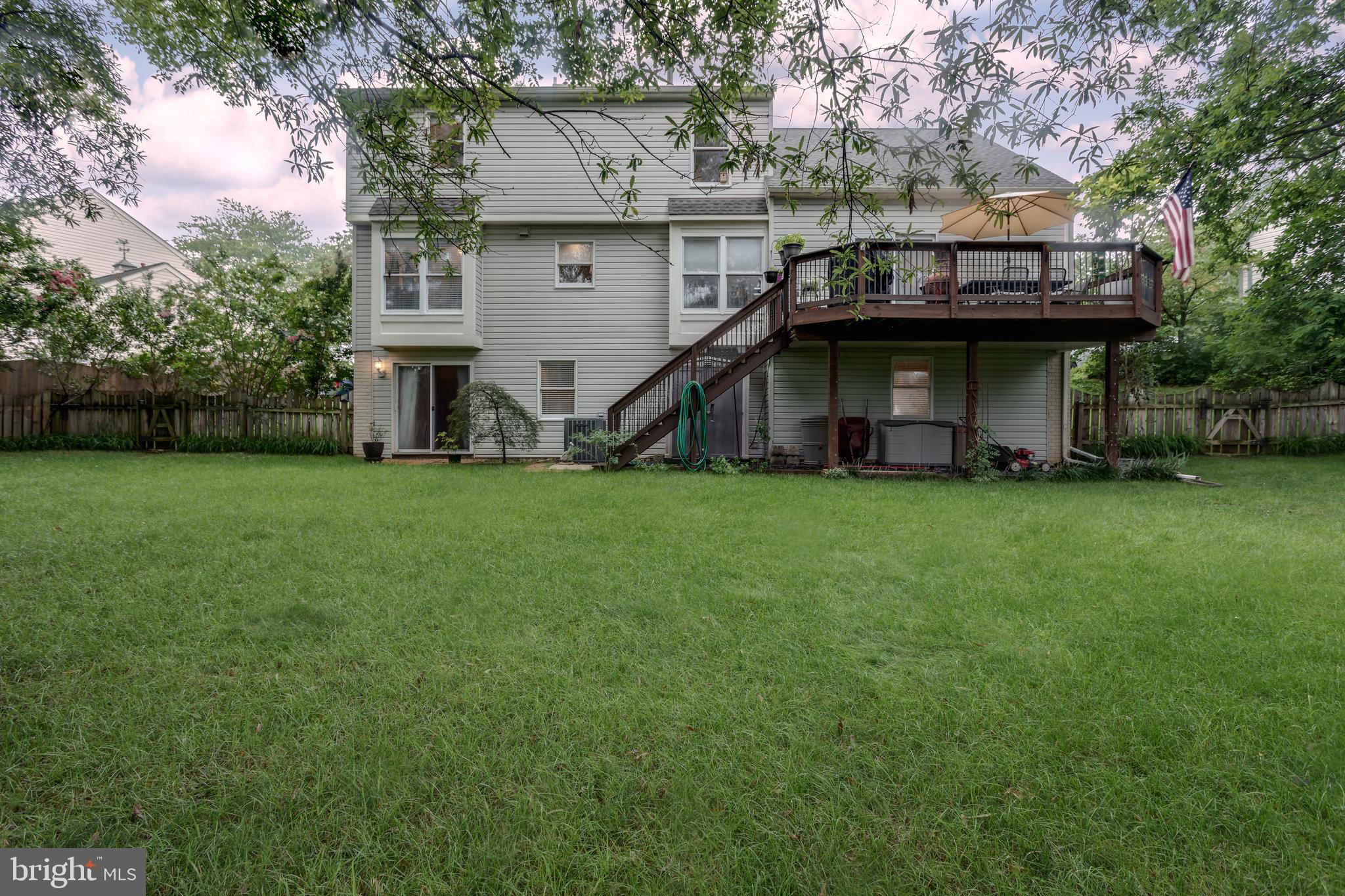 HAMPTON OAKS - Residential