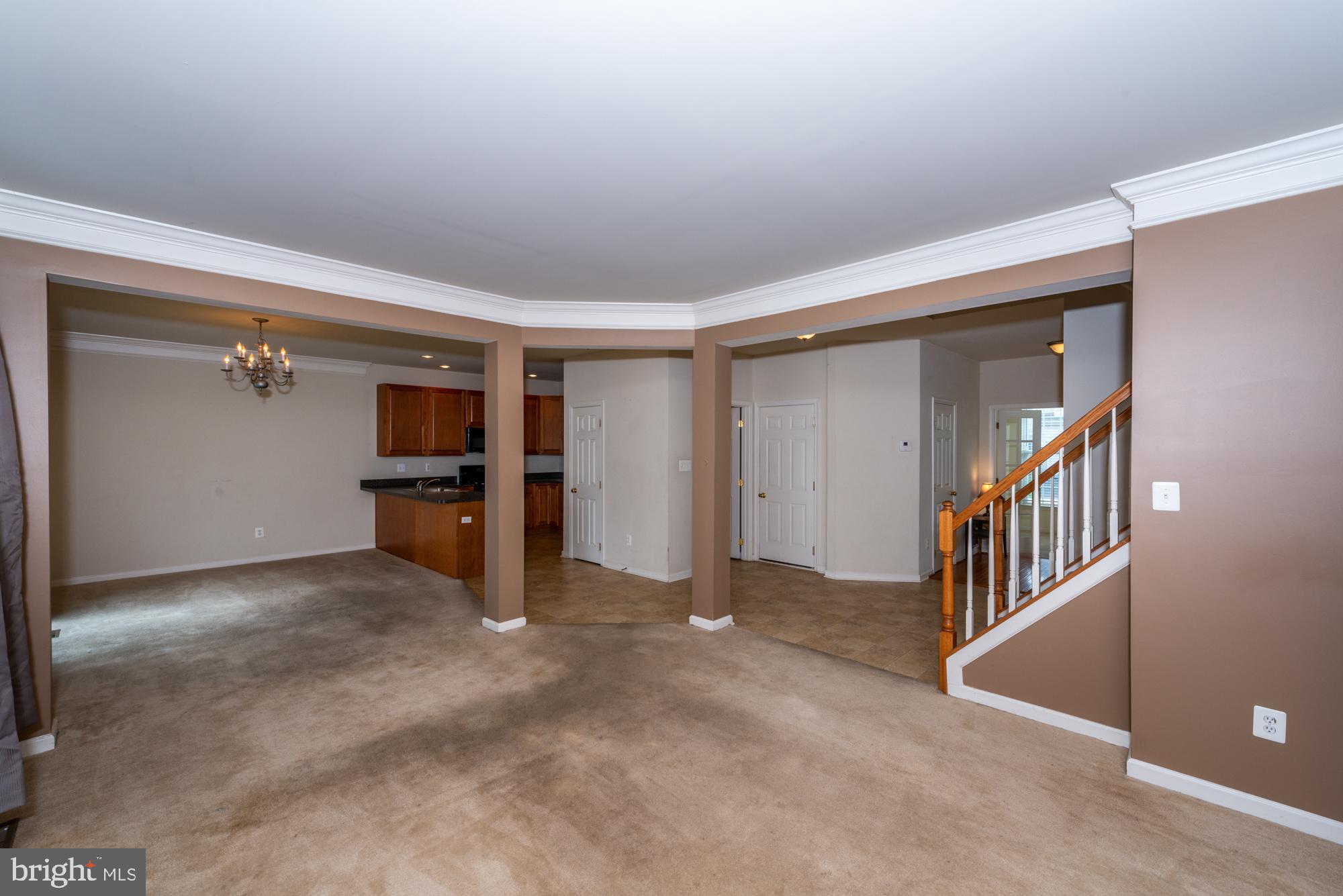 BROWNSTONE MANOR - Residential