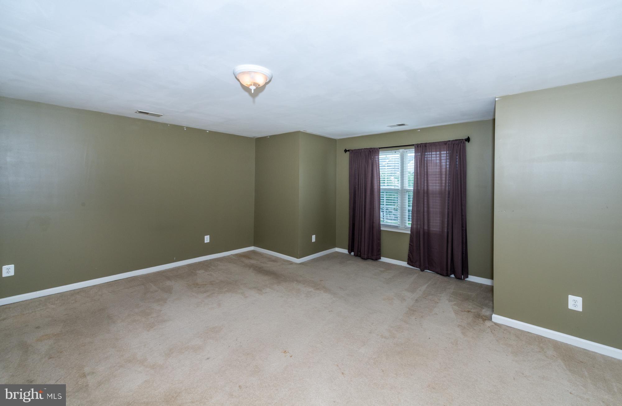 BROWNSTONE MANOR - Residential