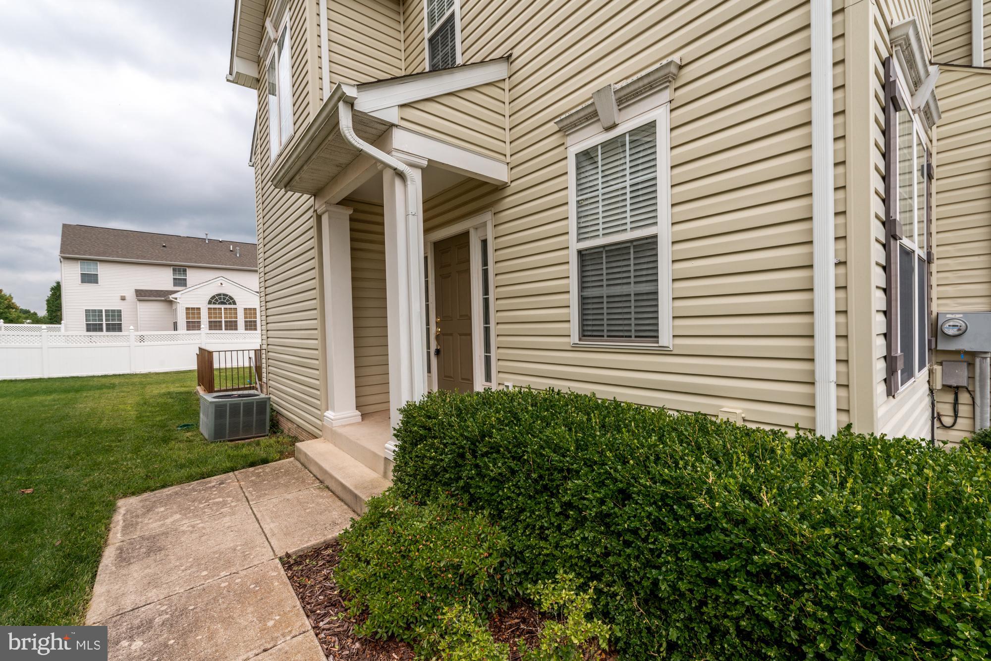 BROWNSTONE MANOR - Residential