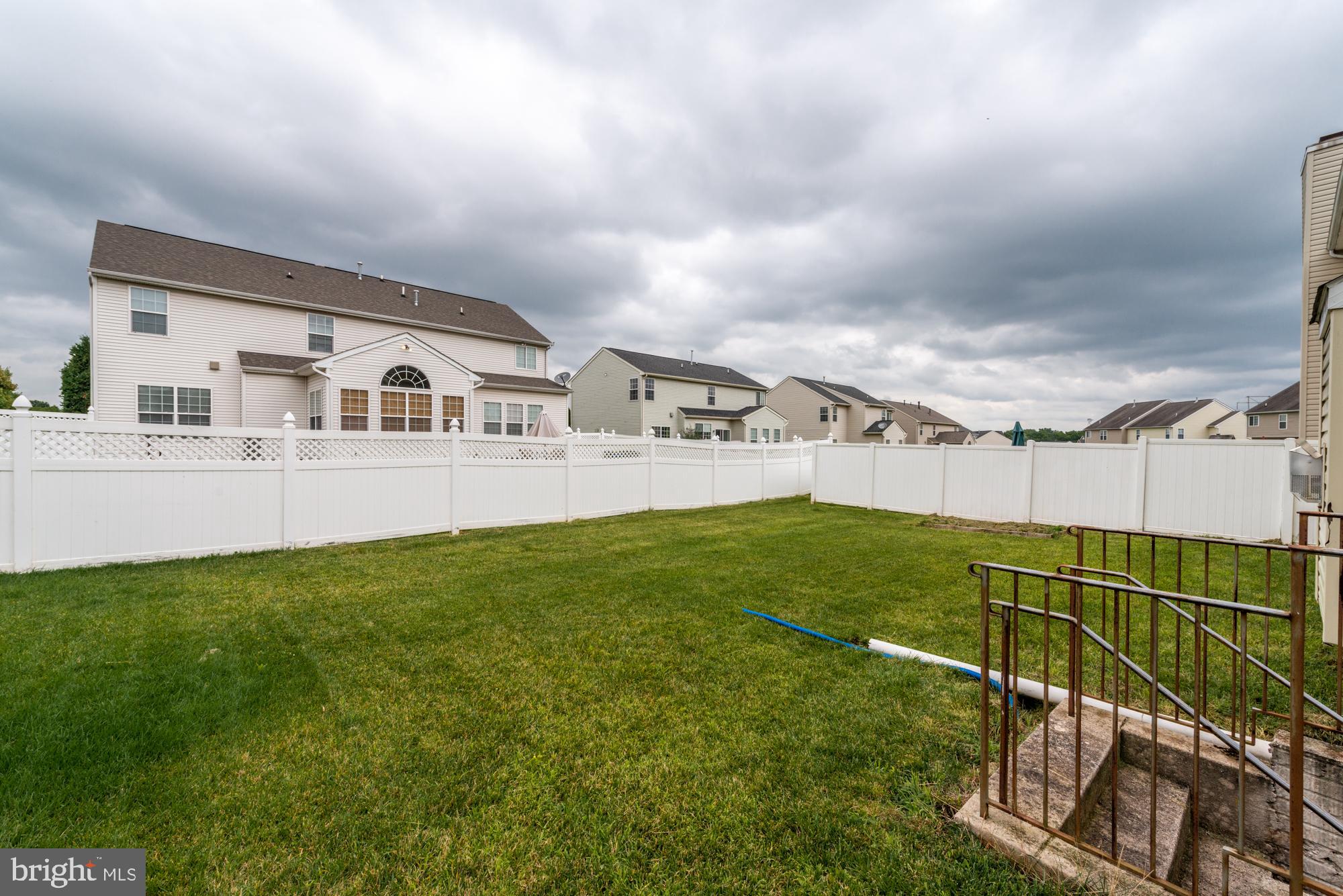 BROWNSTONE MANOR - Residential