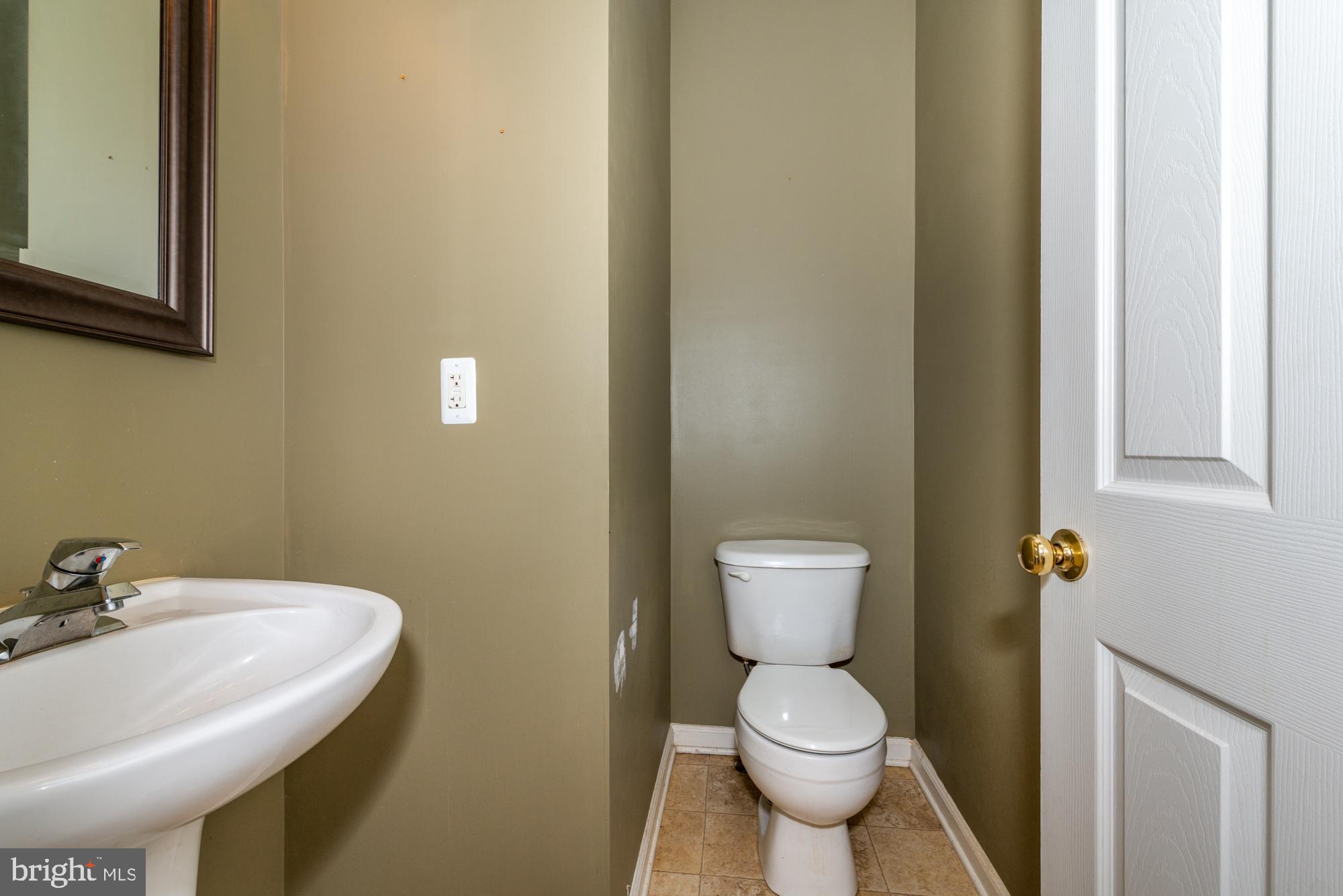 BROWNSTONE MANOR - Residential