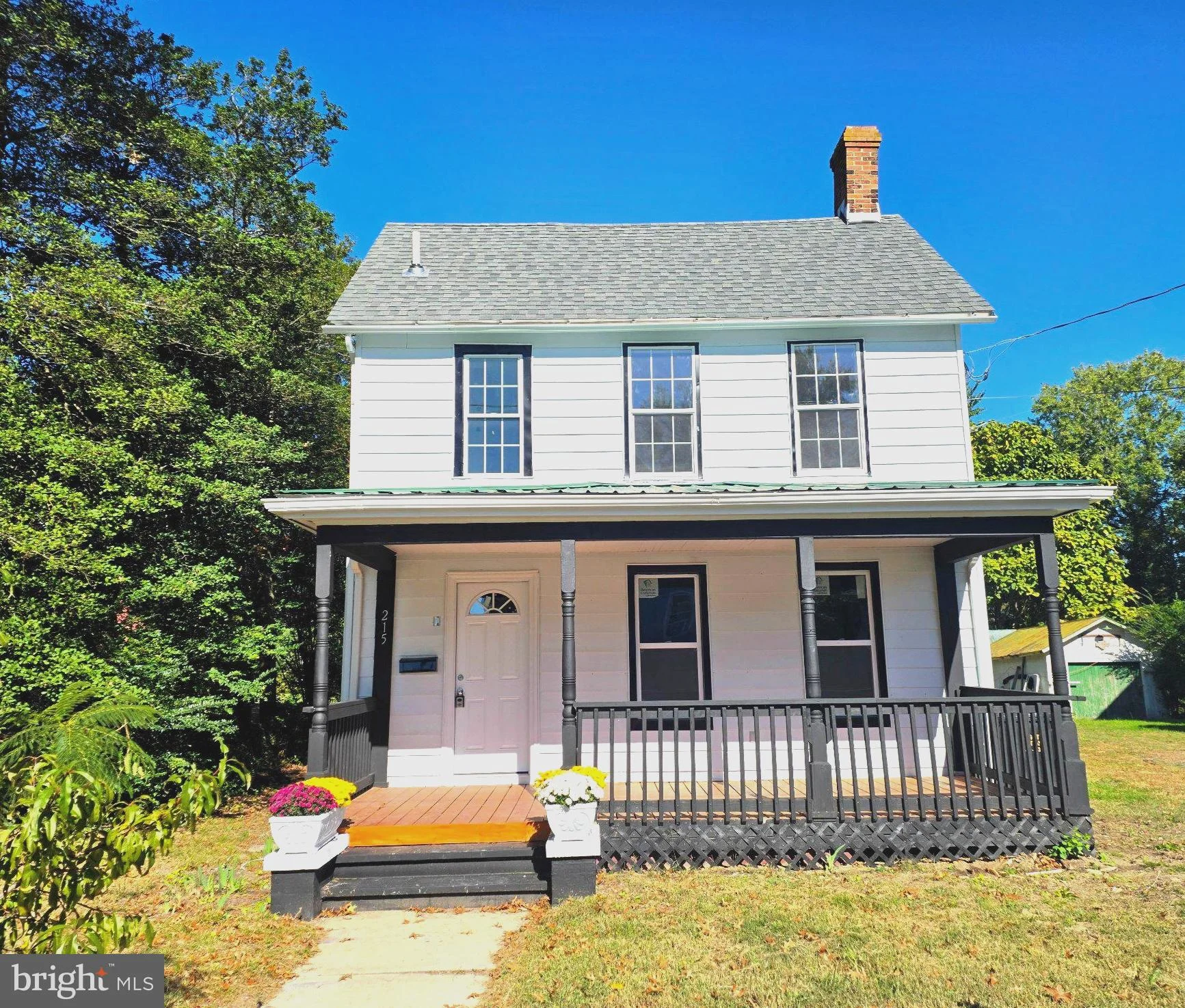 215 Academy Avenue