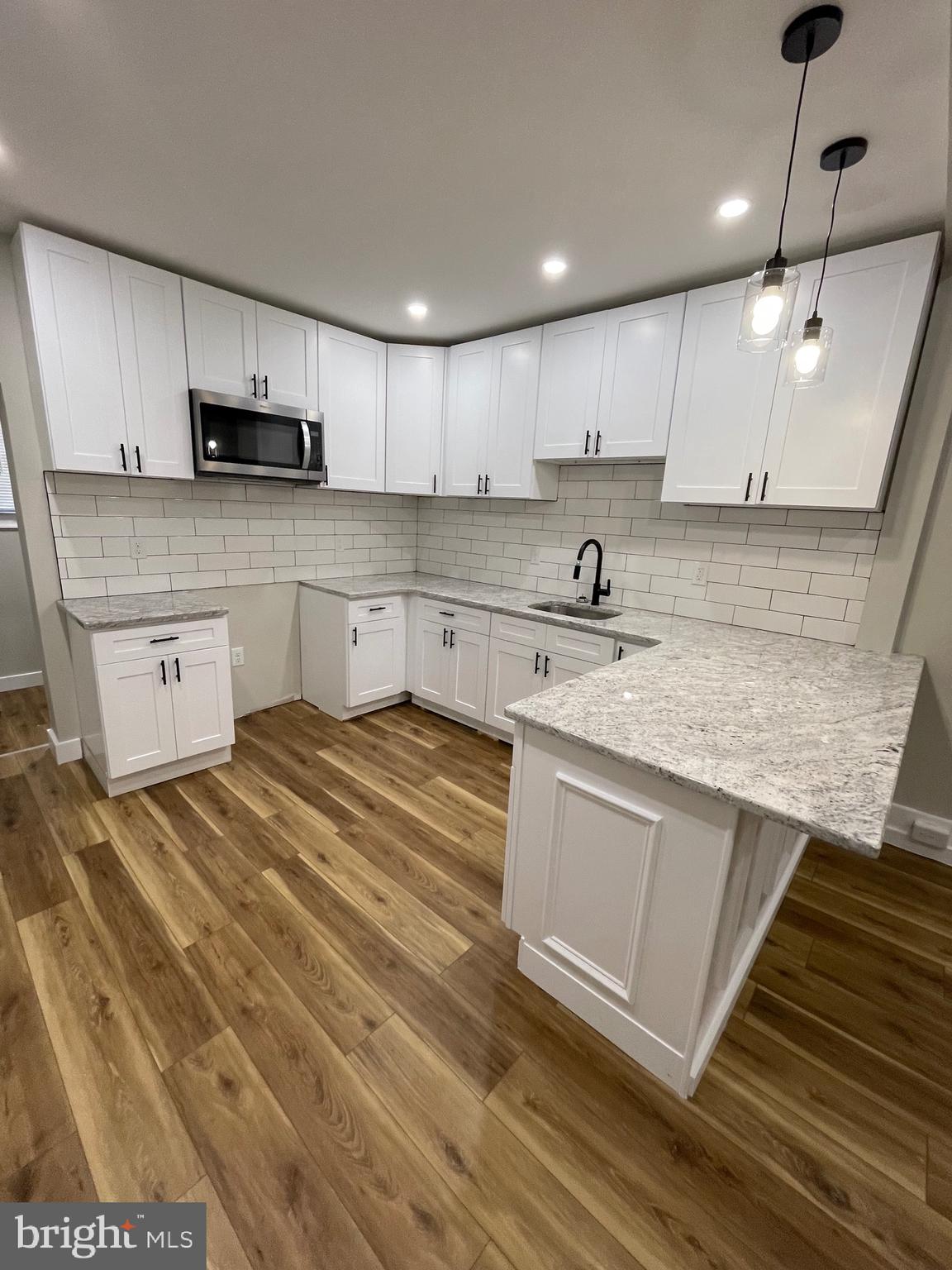 STRAWBERRY MANSION - Residential