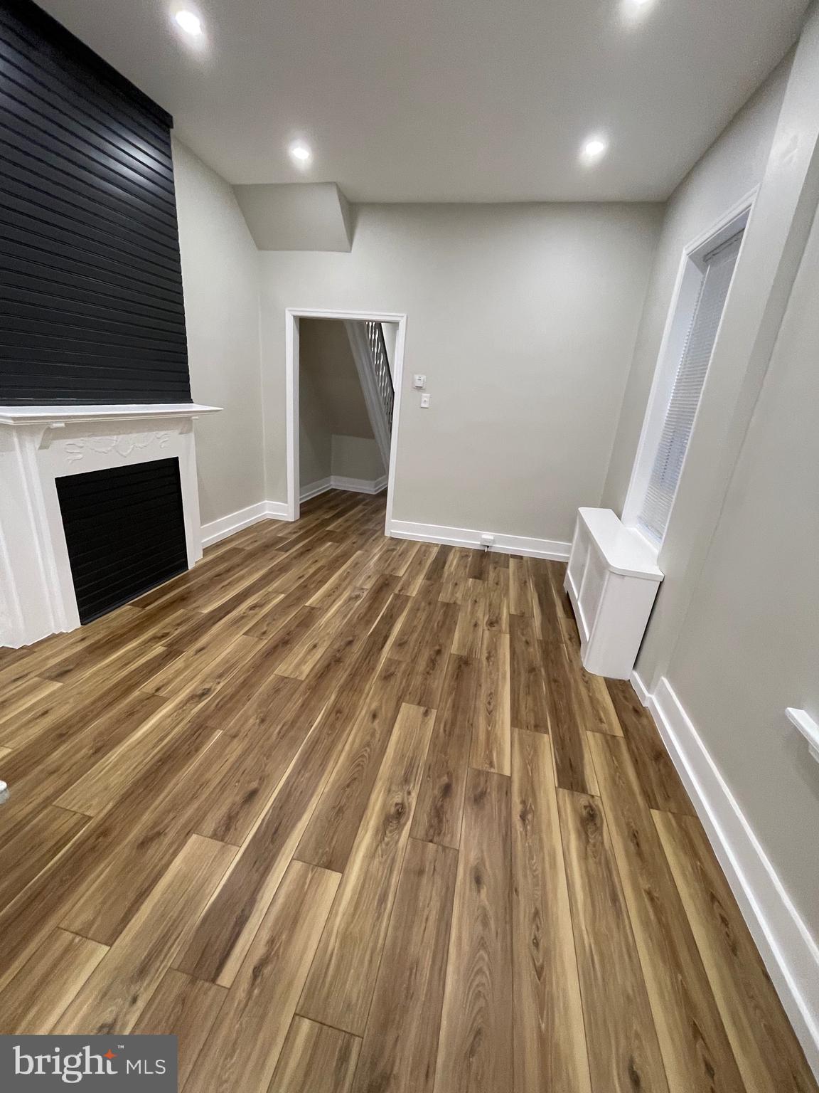 STRAWBERRY MANSION - Residential