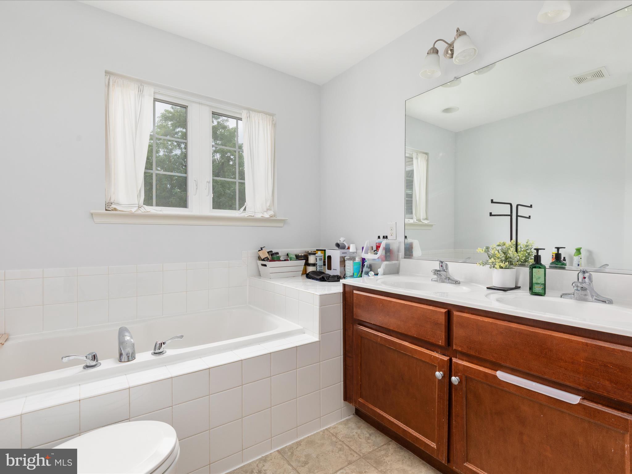 BOYDS CROSSING - Residential