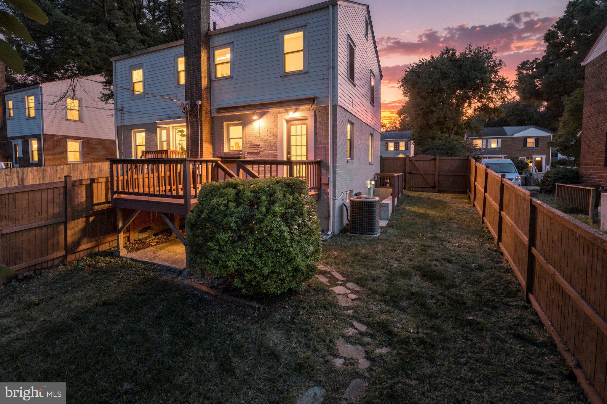 2314 VICTORY DRIVE