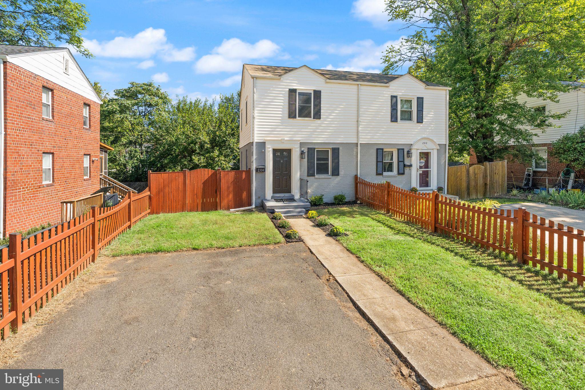 2314 VICTORY DRIVE