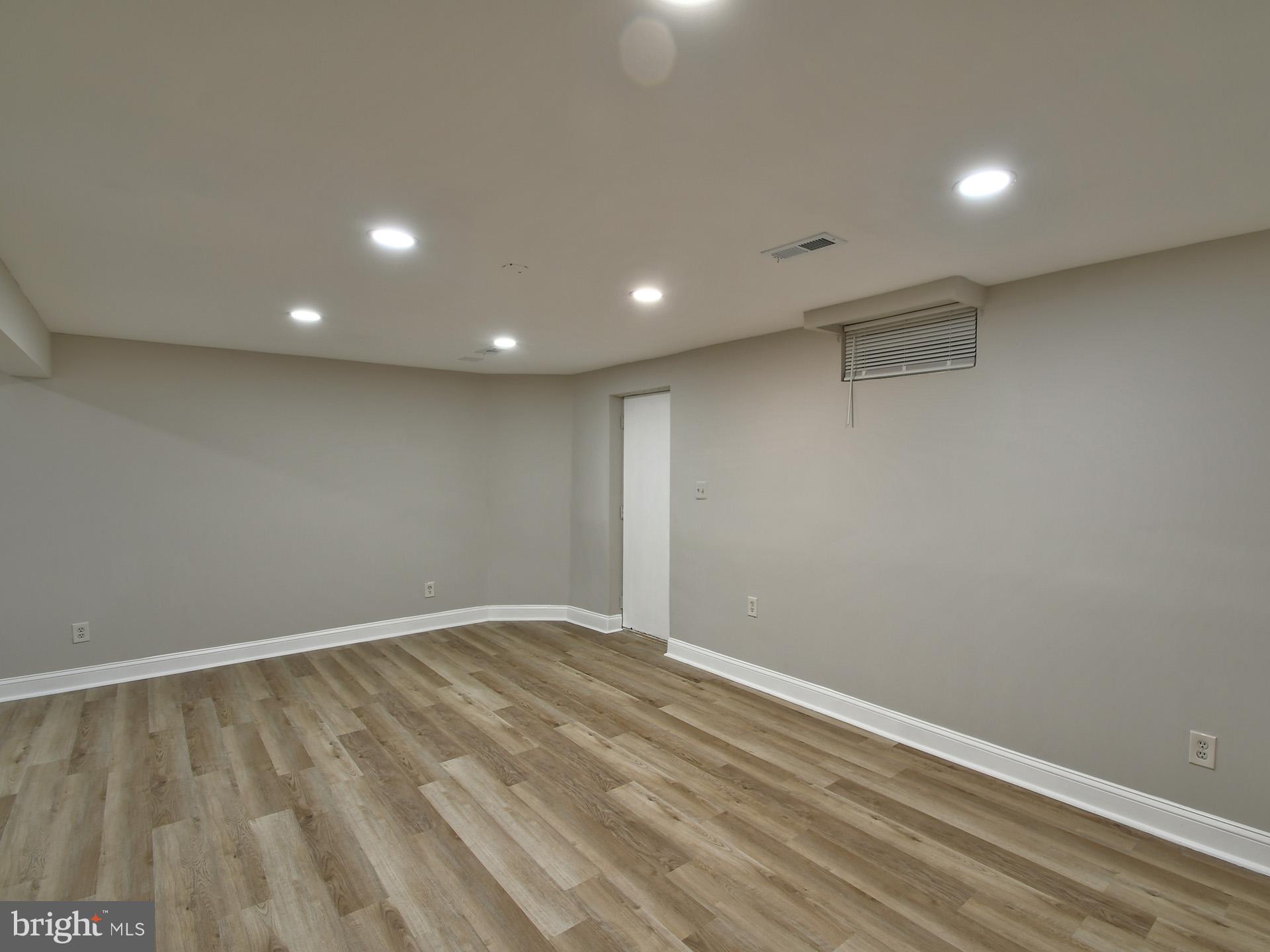 WOODSHIRE VILLAGE - Residential