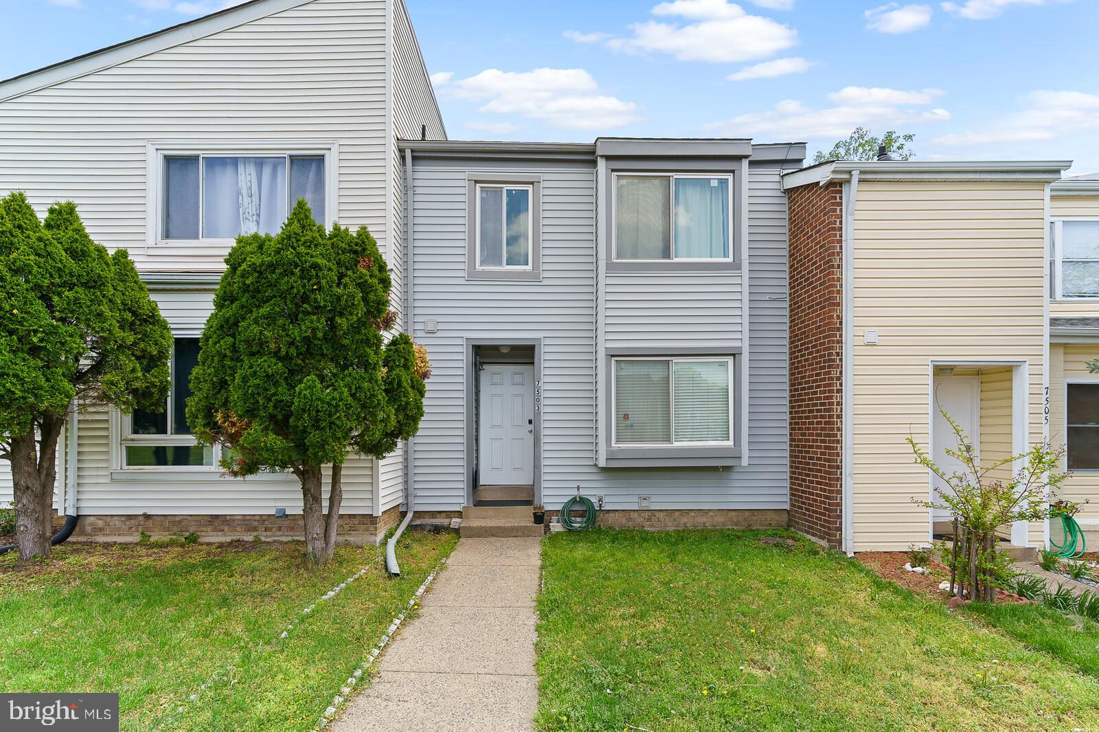 COUNTRY SCENE - Residential