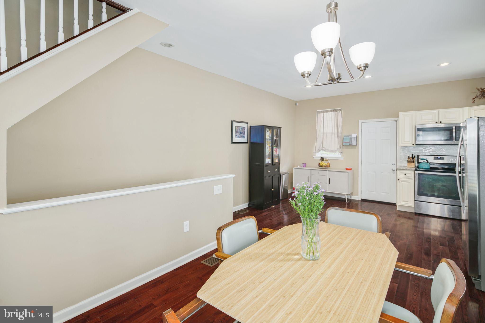 WALNUT HILL - Residential