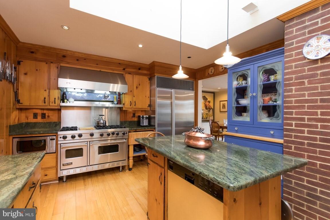 AMBERLEY - Residential