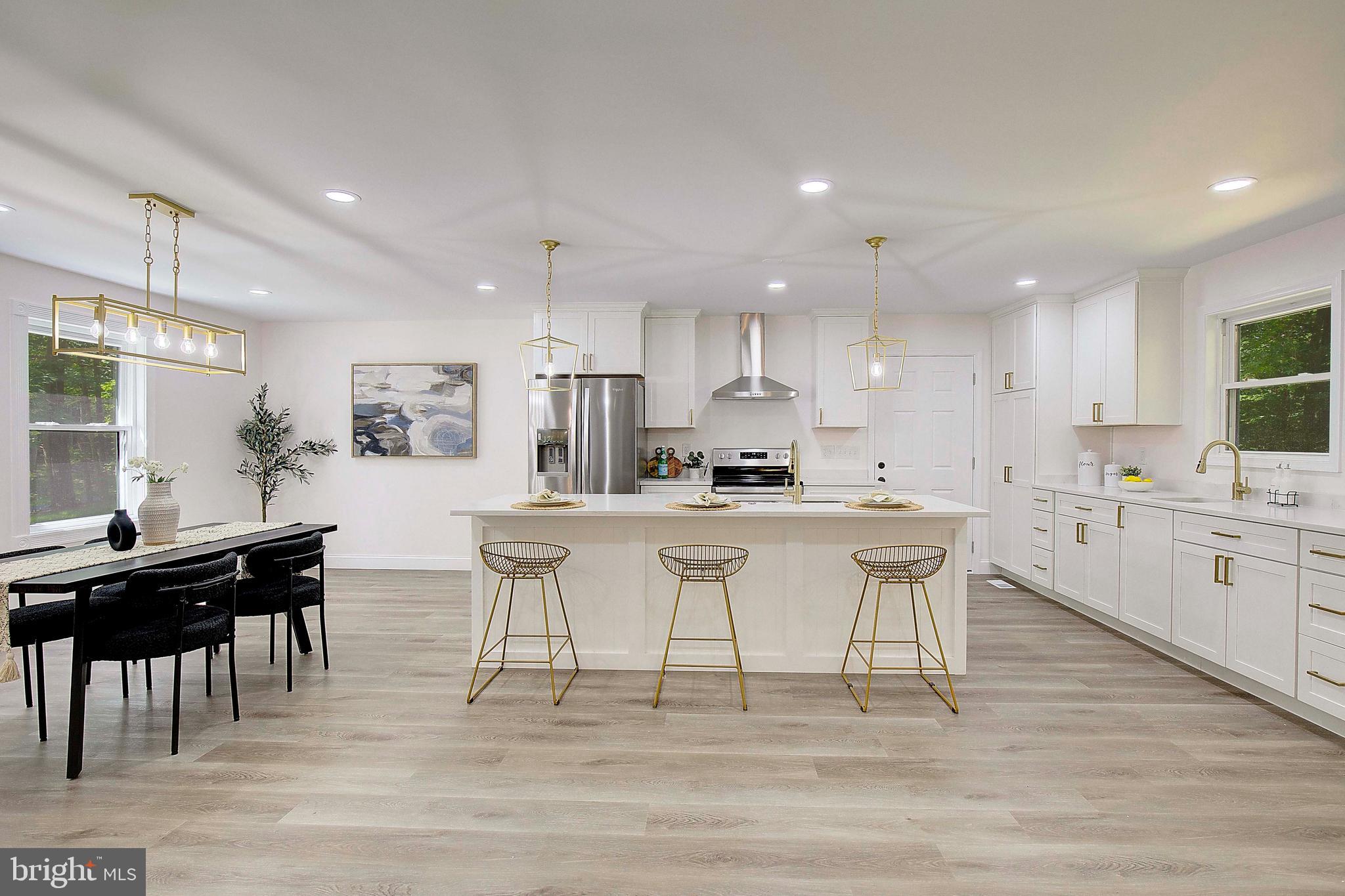 LAKE KARYLBROOK - Residential