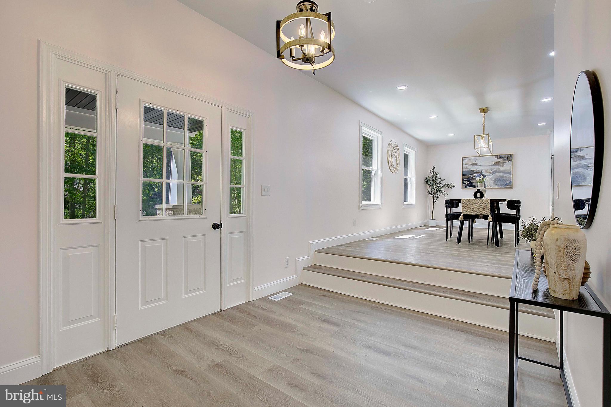 LAKE KARYLBROOK - Residential