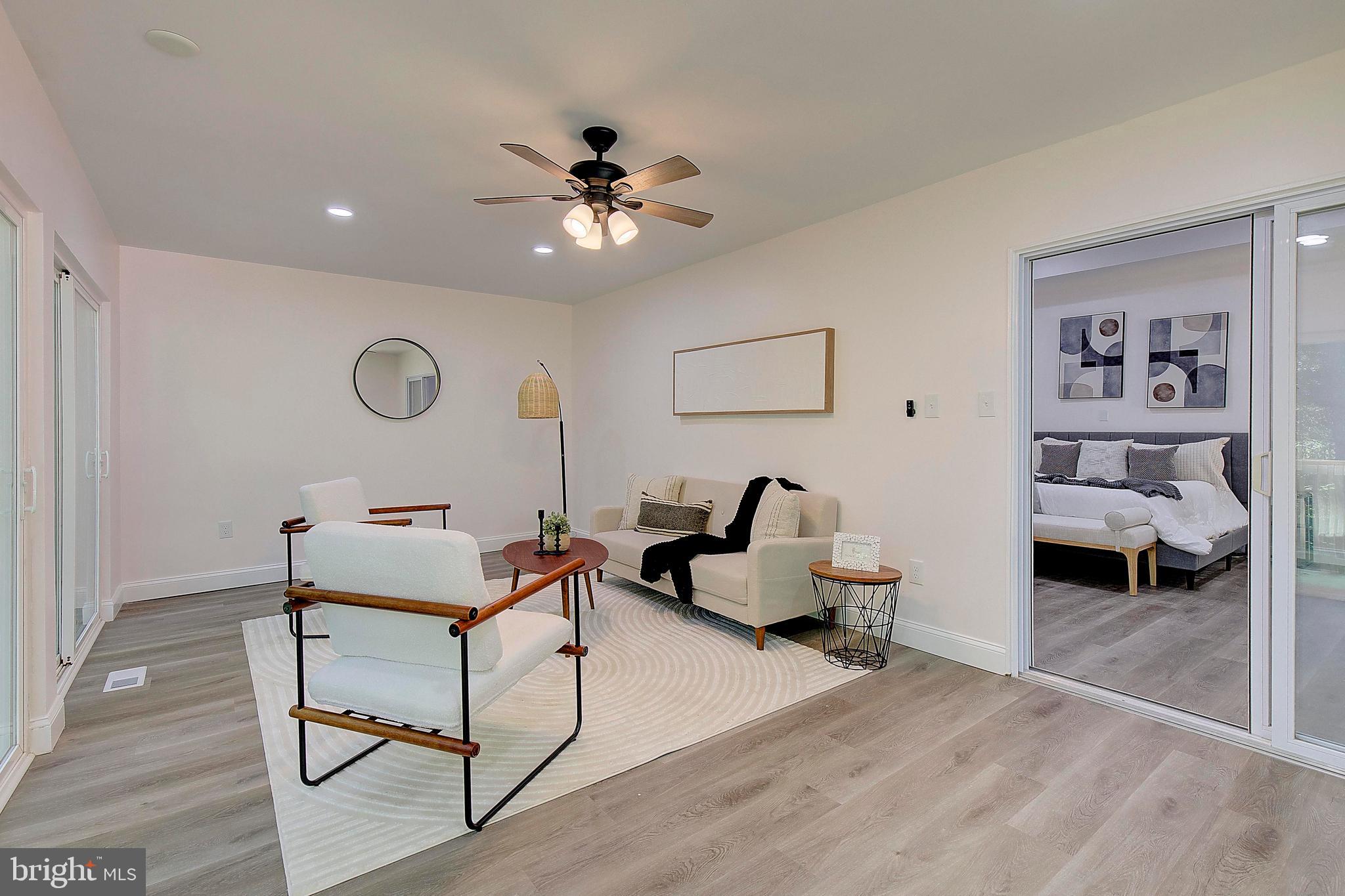 LAKE KARYLBROOK - Residential