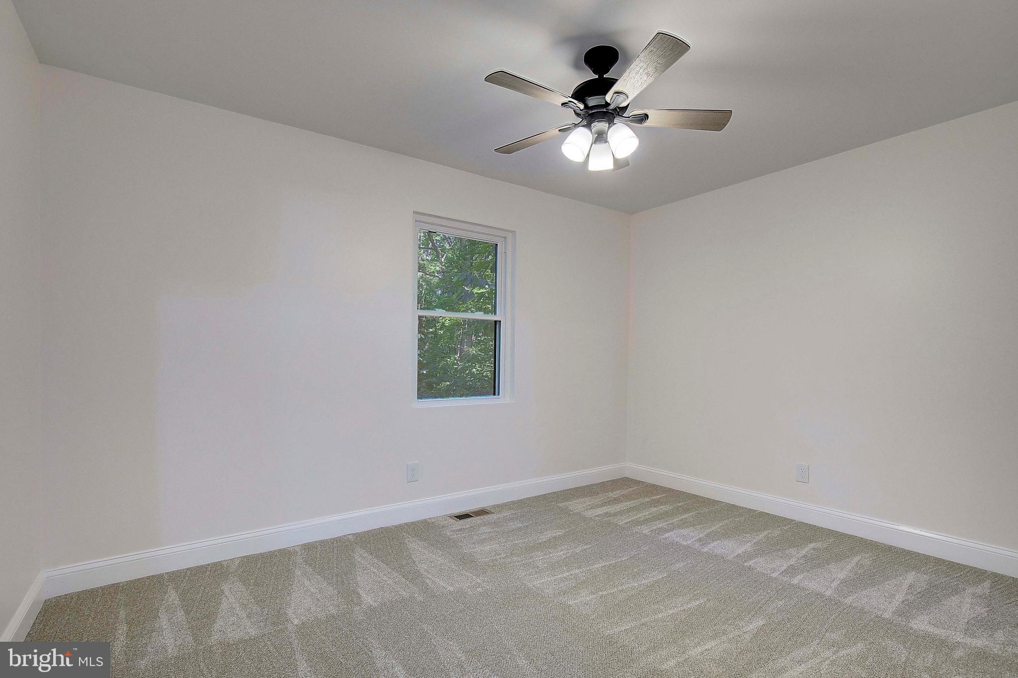 LAKE KARYLBROOK - Residential