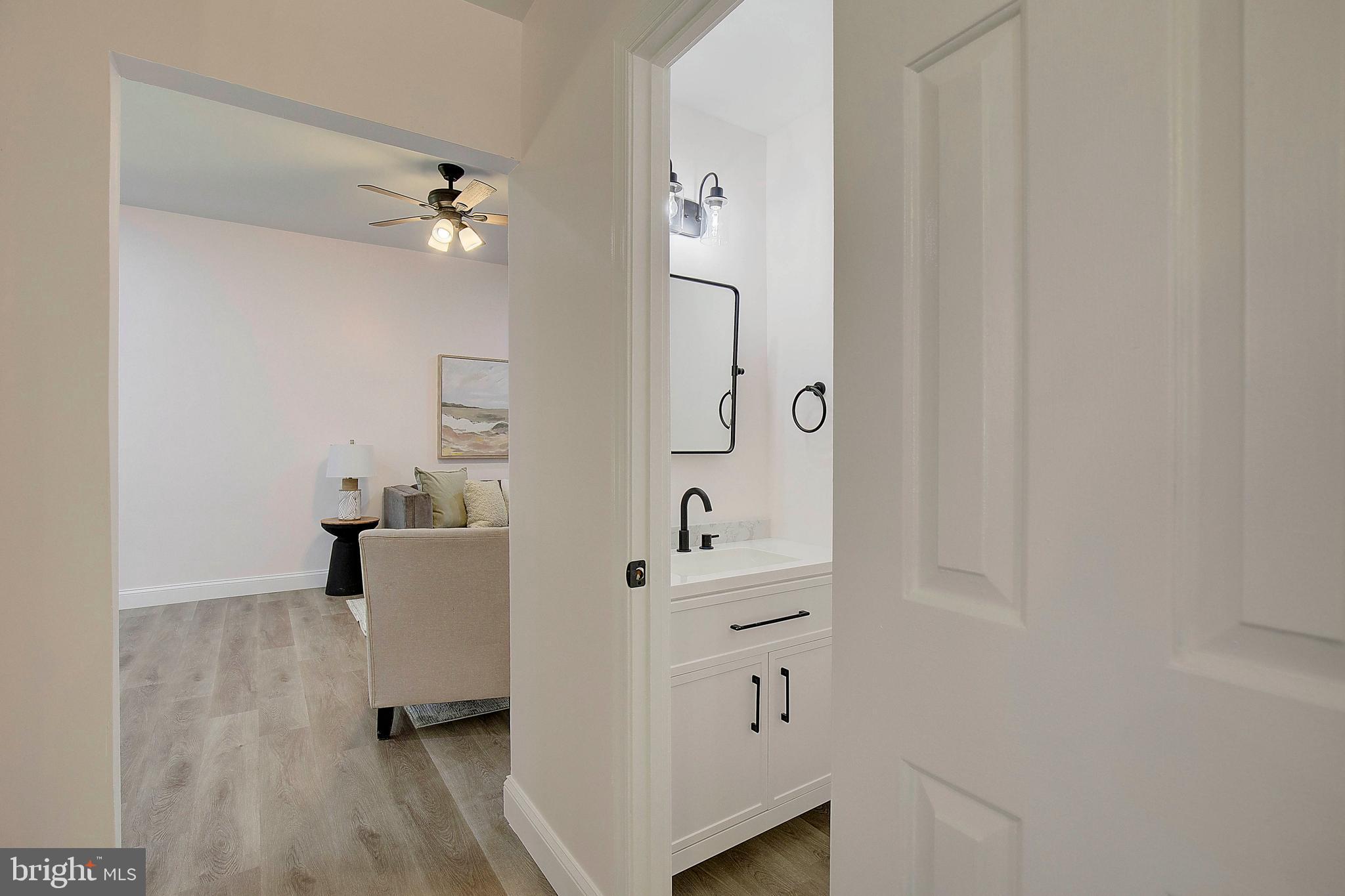 LAKE KARYLBROOK - Residential