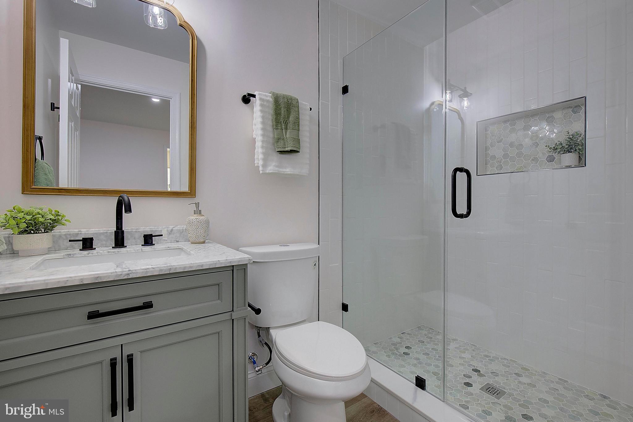 LAKE KARYLBROOK - Residential