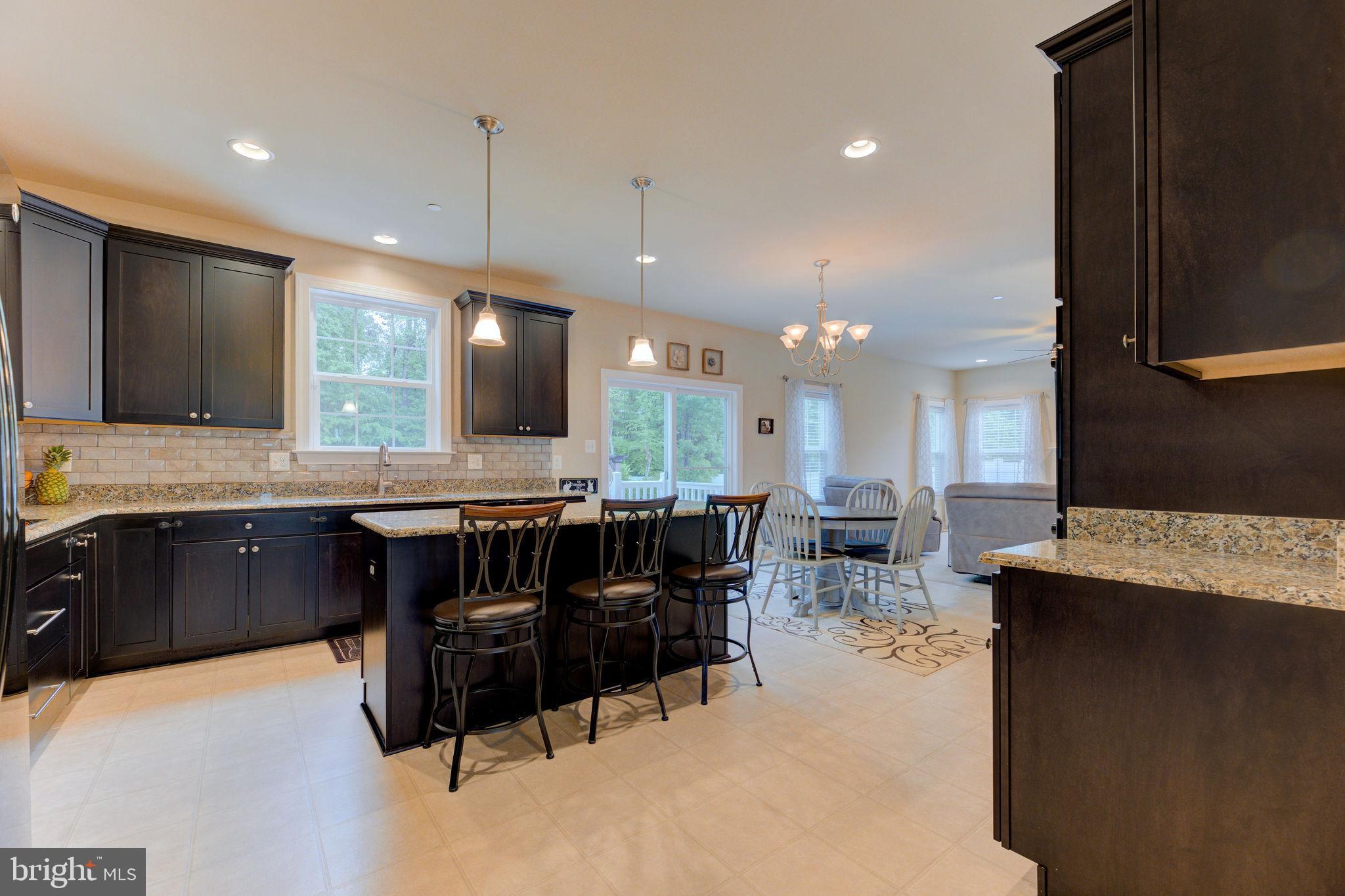 OAKLAND HALL - Residential