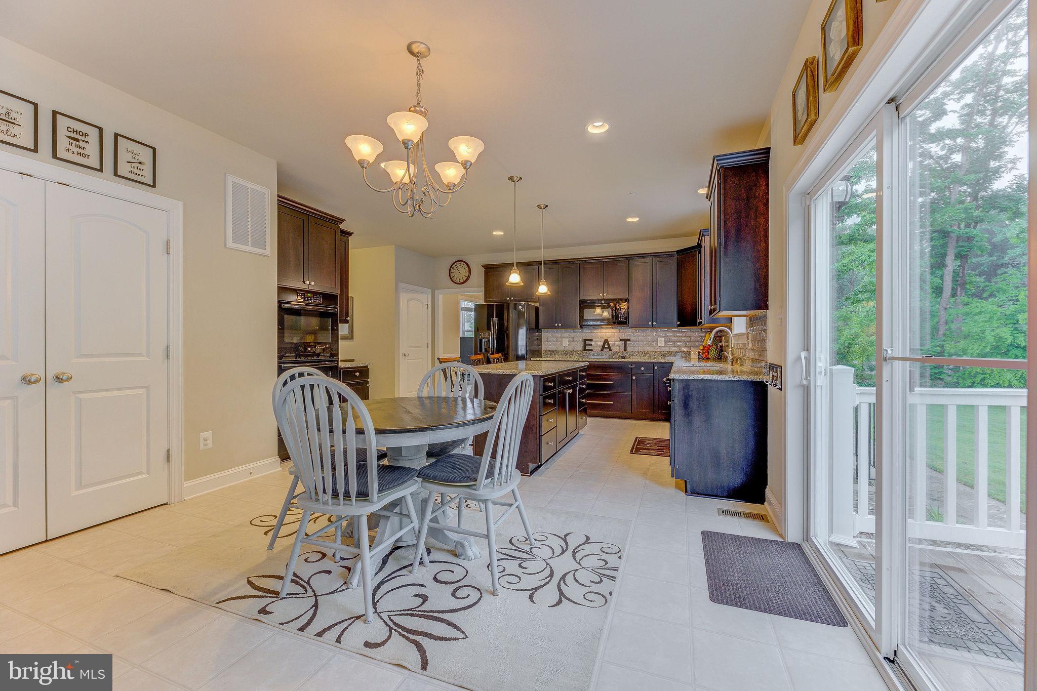 OAKLAND HALL - Residential