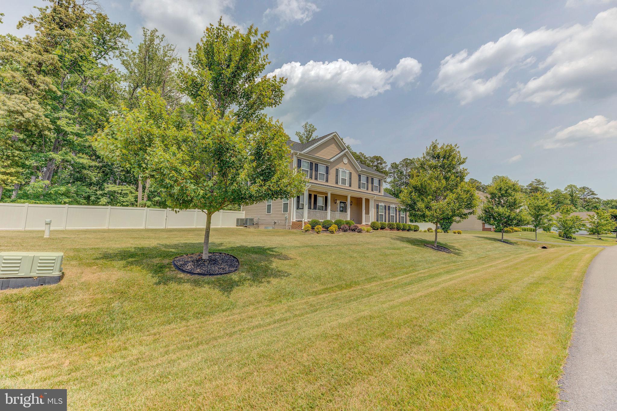 OAKLAND HALL - Residential