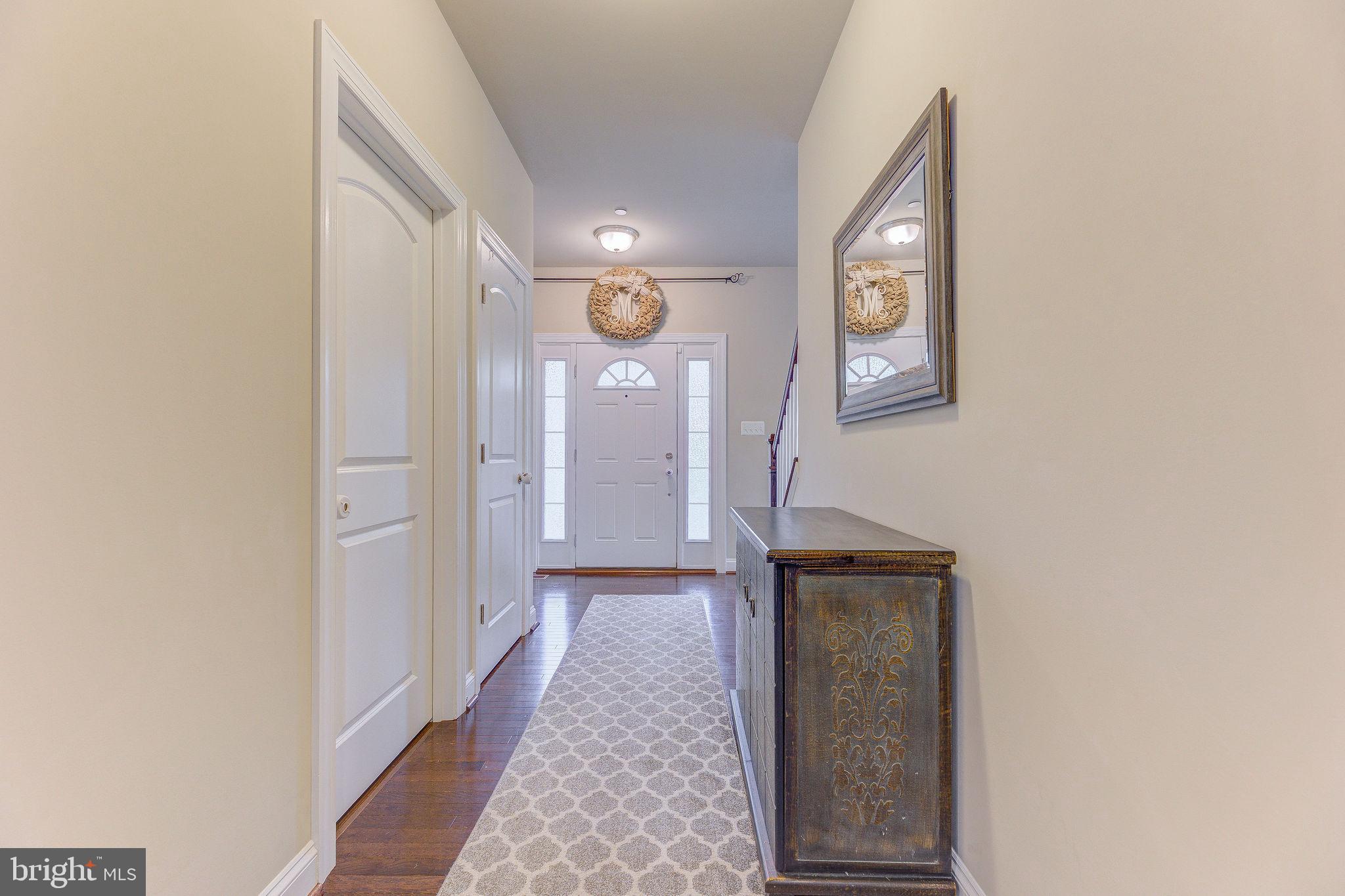 OAKLAND HALL - Residential