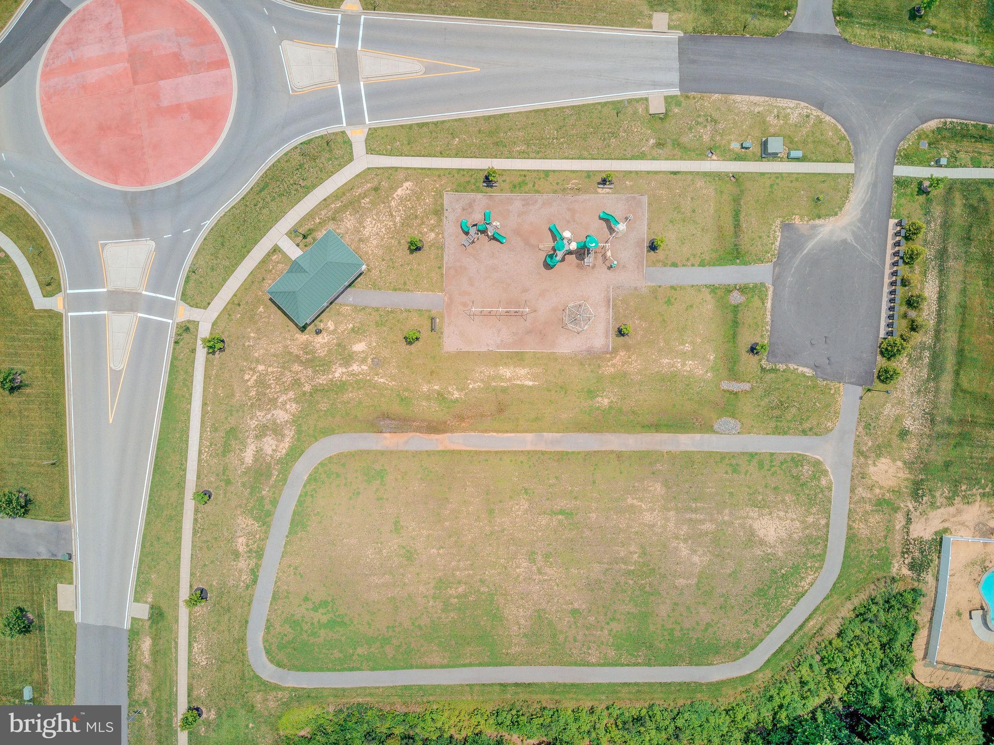 OAKLAND HALL - Residential