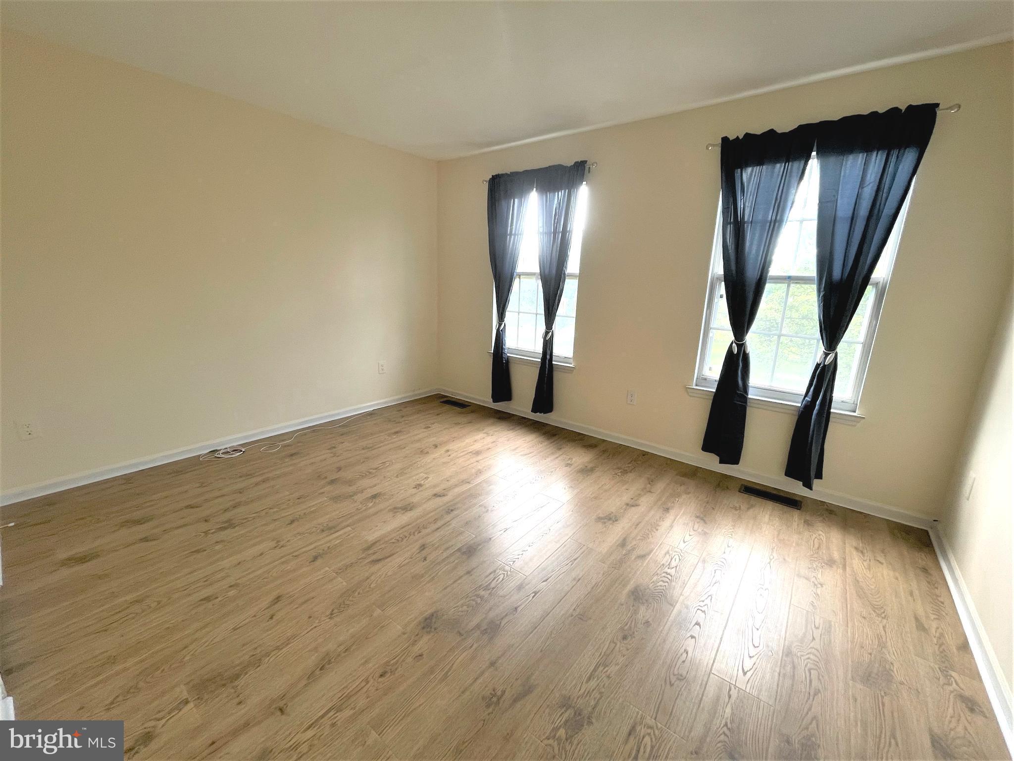 SPRINGFIELD MANOR CLUSTER - Residential Lease