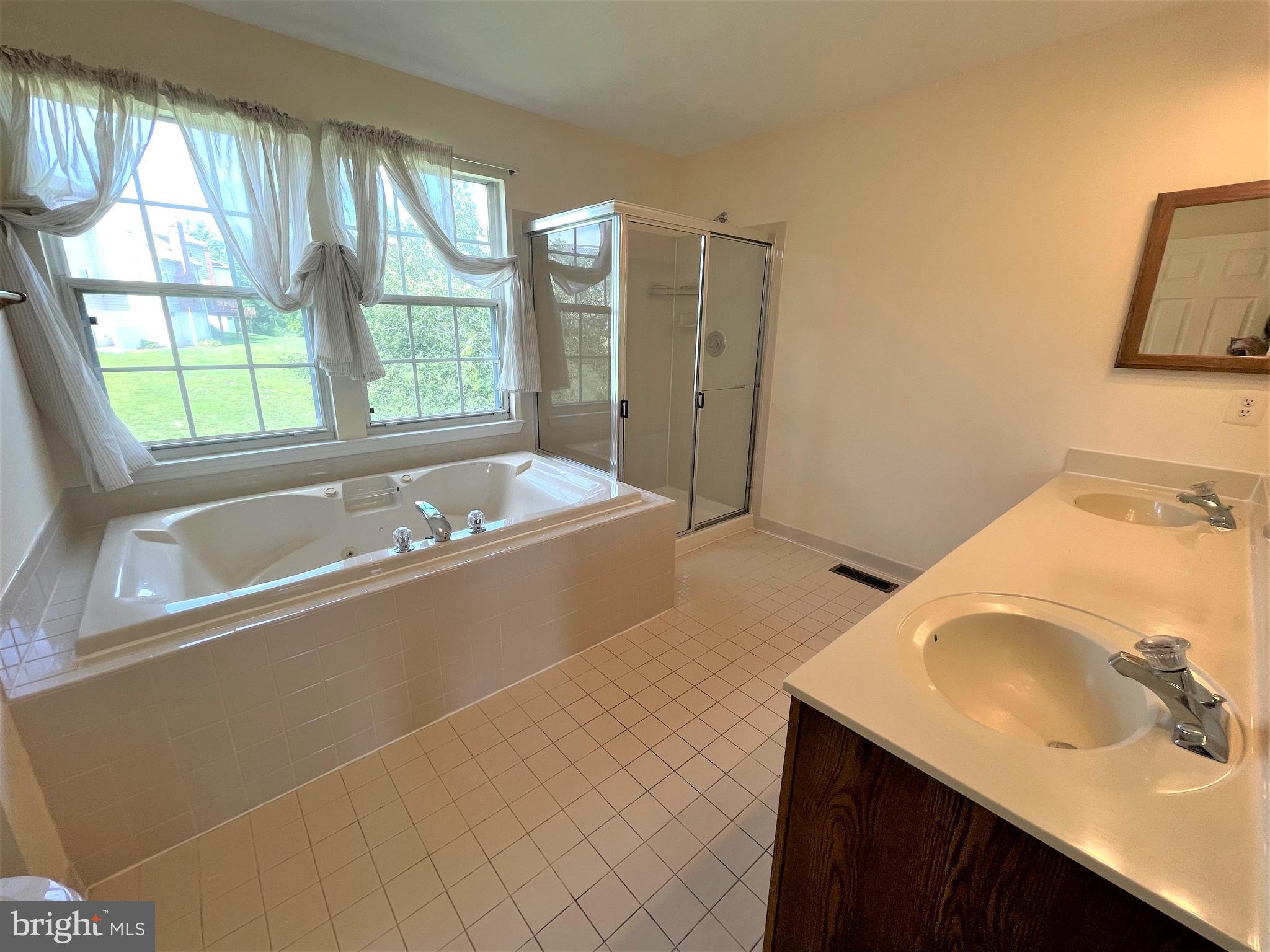 SPRINGFIELD MANOR CLUSTER - Residential Lease