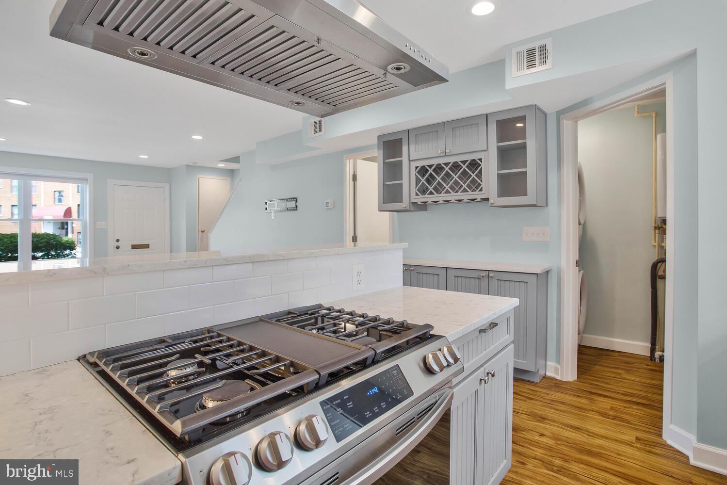 HUME SPRINGS - Residential Lease