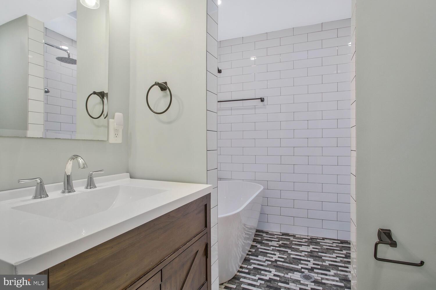 HUME SPRINGS - Residential Lease