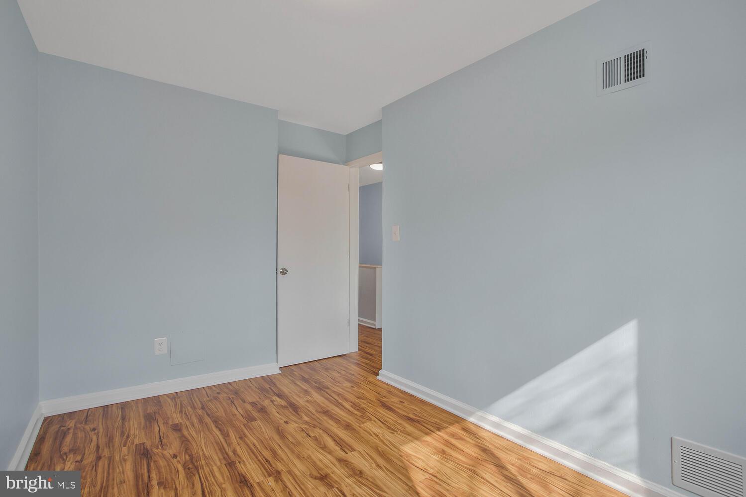 HUME SPRINGS - Residential Lease