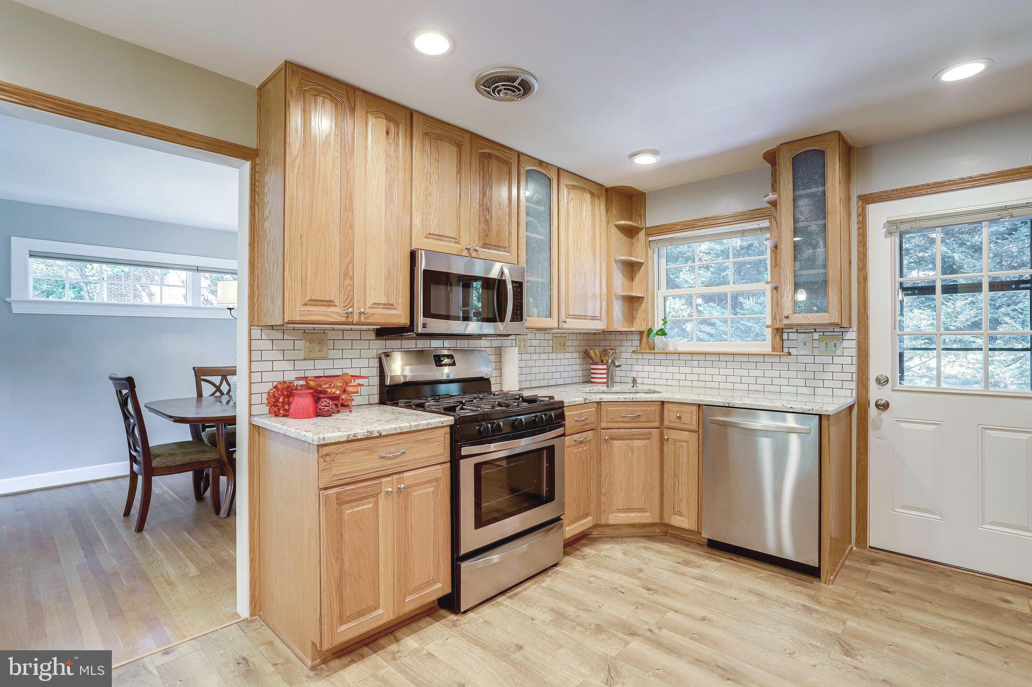 BROYHILL PARK - Residential