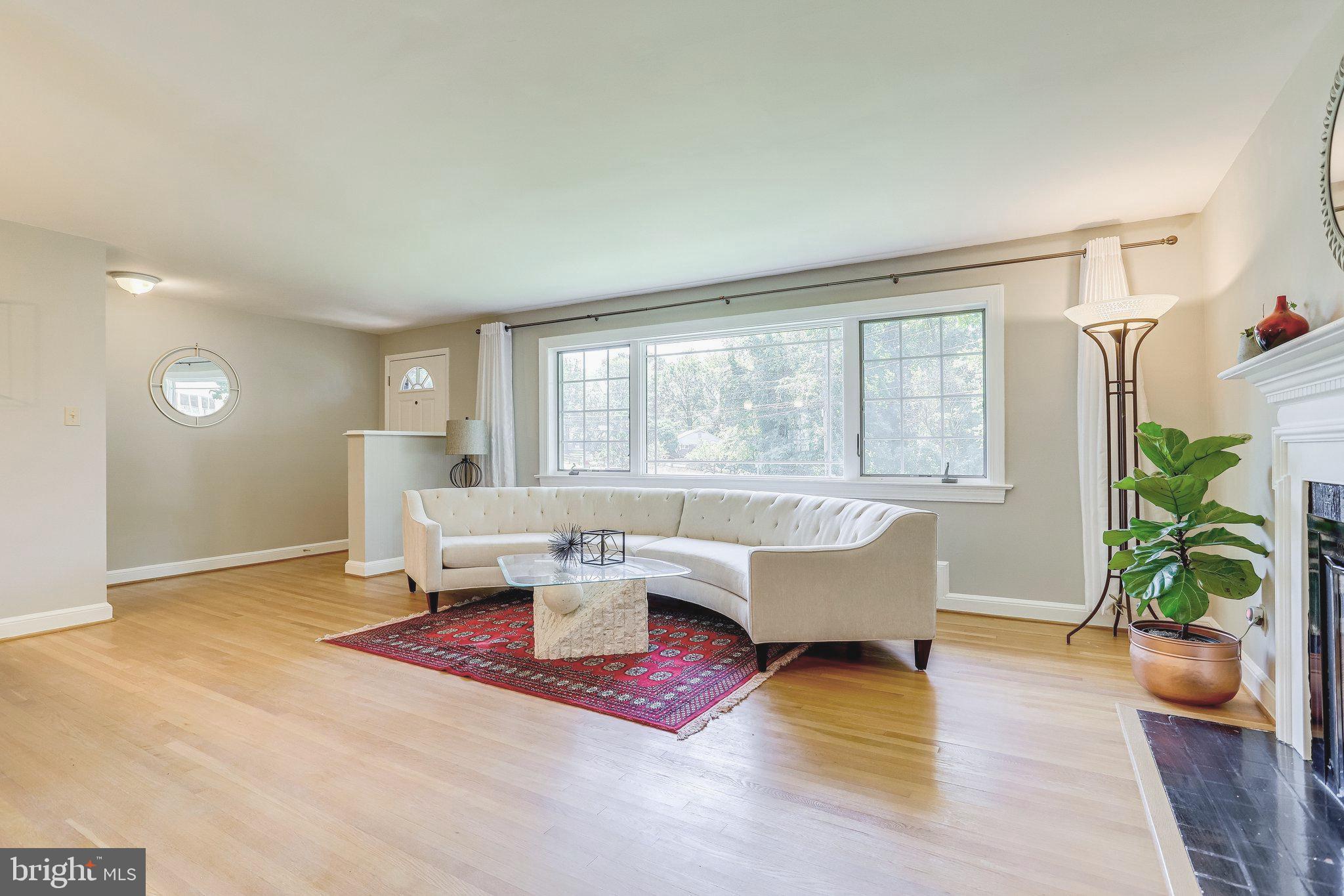 BROYHILL PARK - Residential