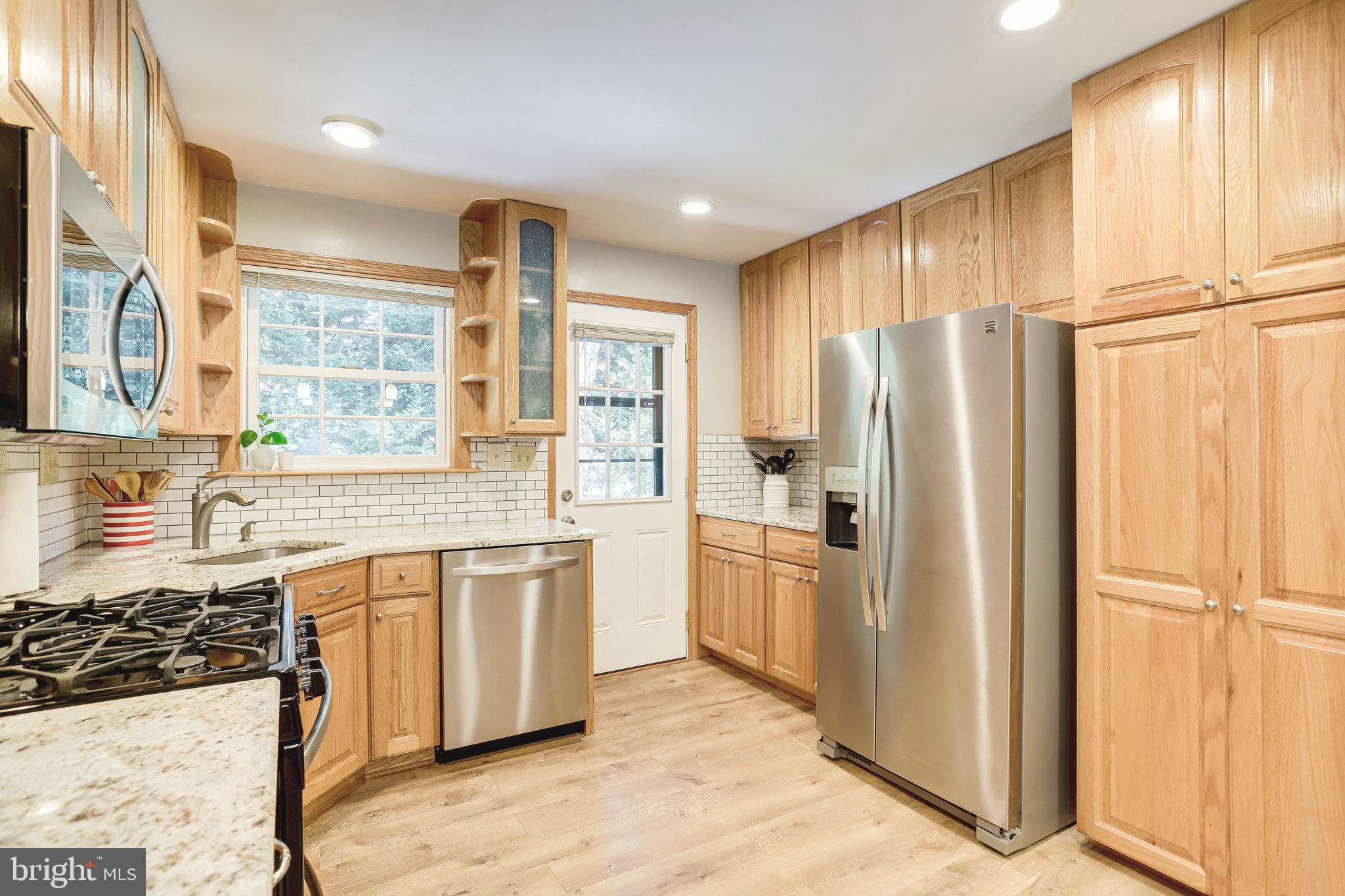 BROYHILL PARK - Residential