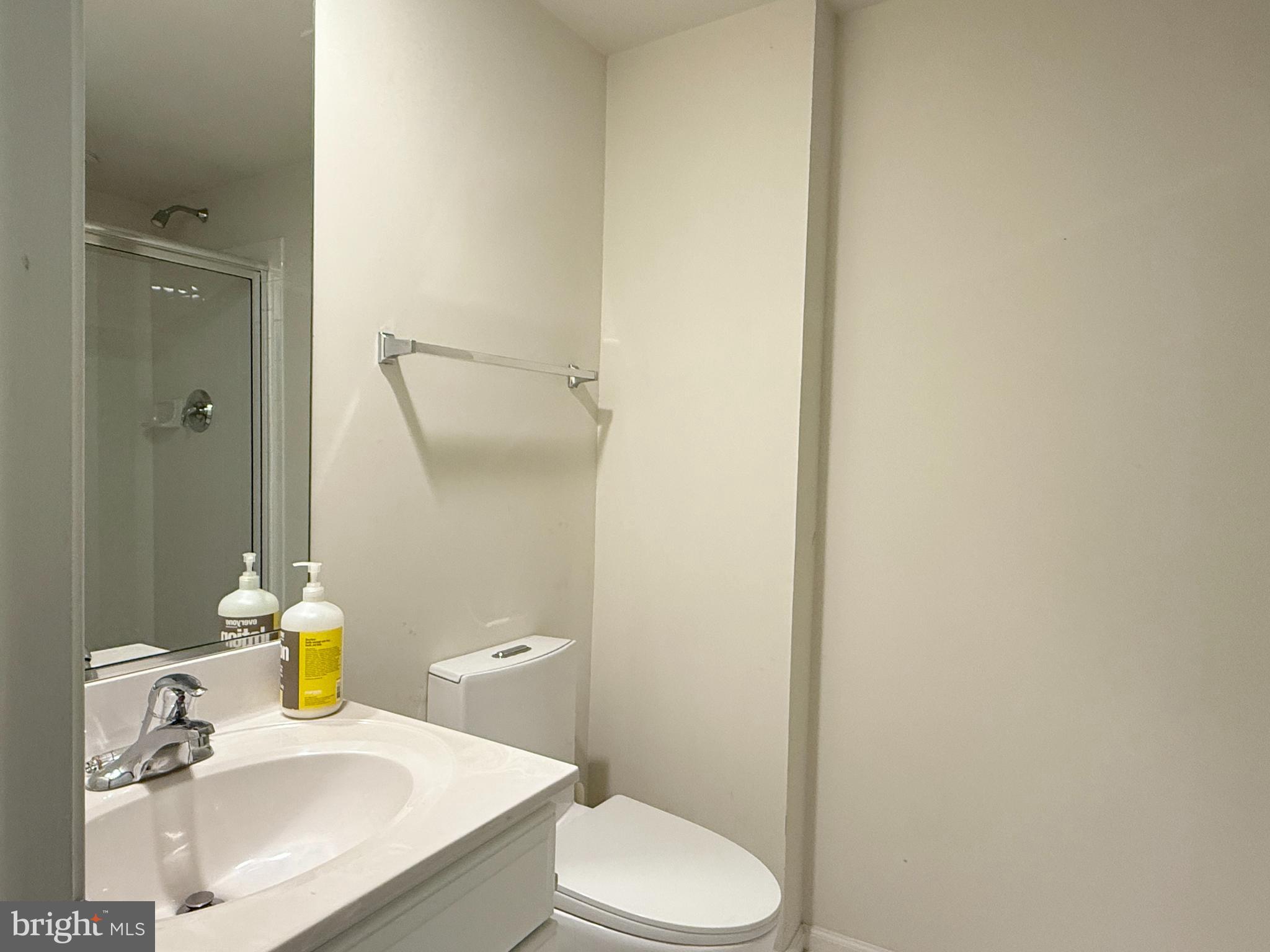 FALLSGROVE - Residential Lease