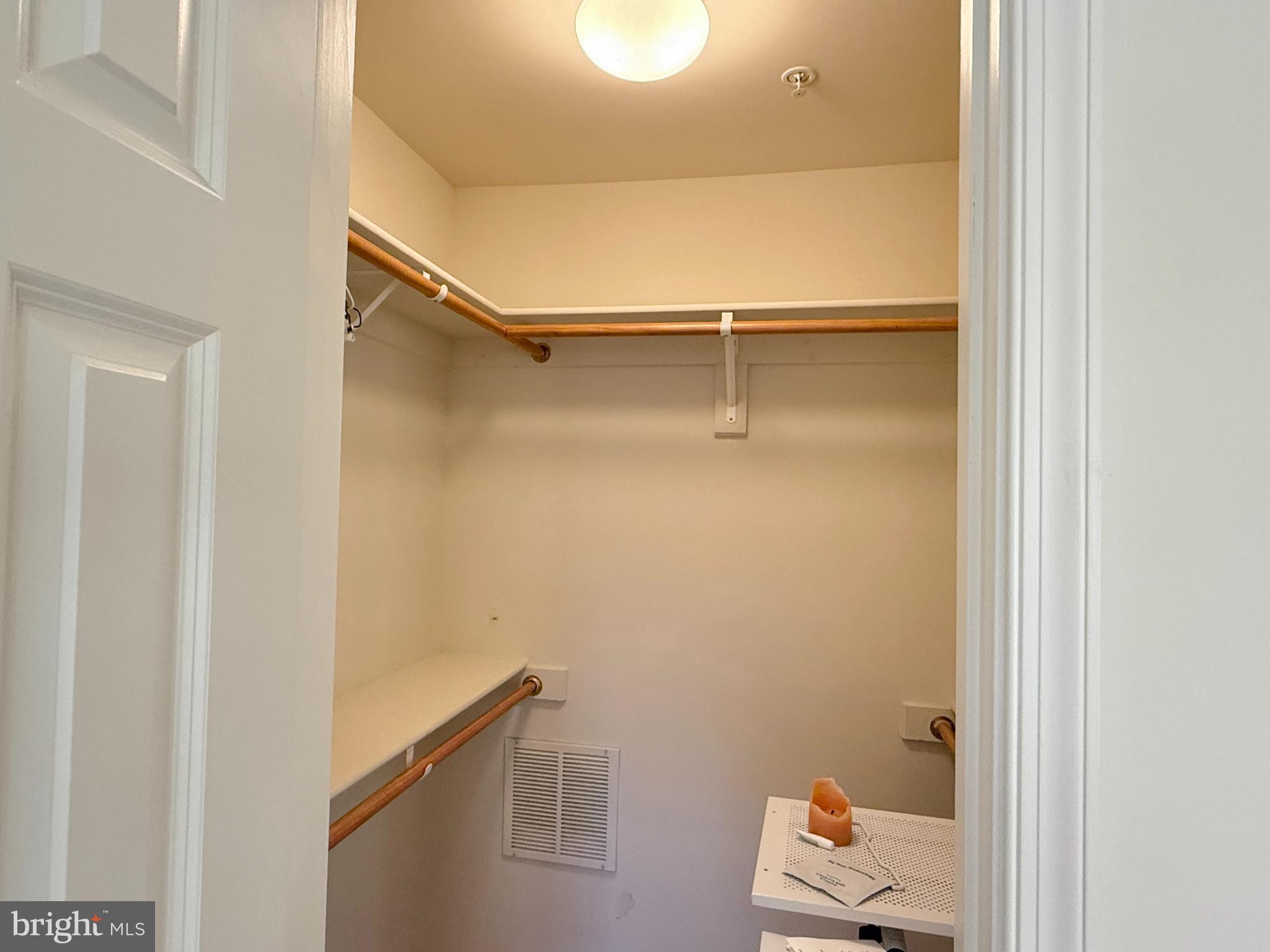 FALLSGROVE - Residential Lease