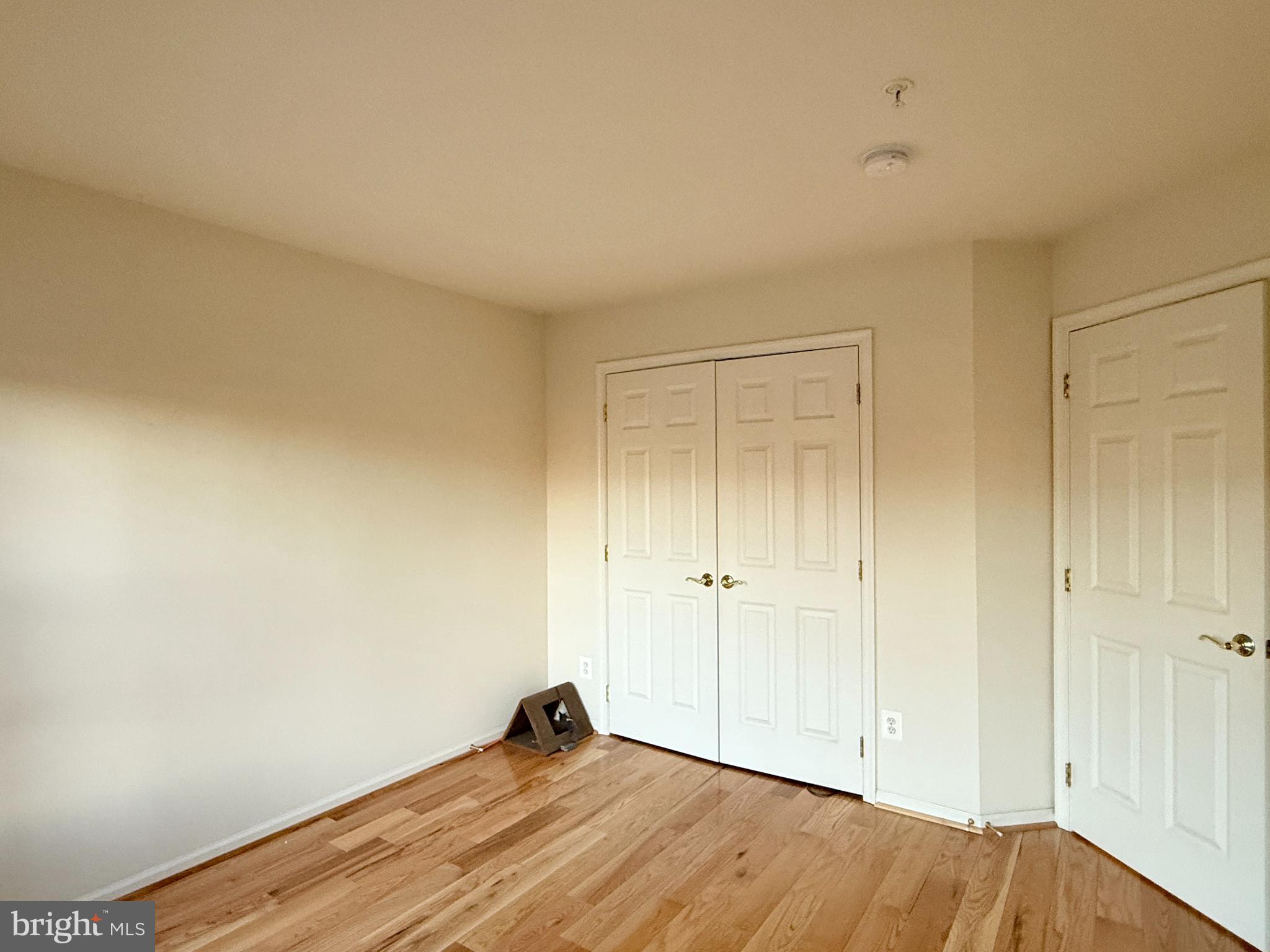 FALLSGROVE - Residential Lease