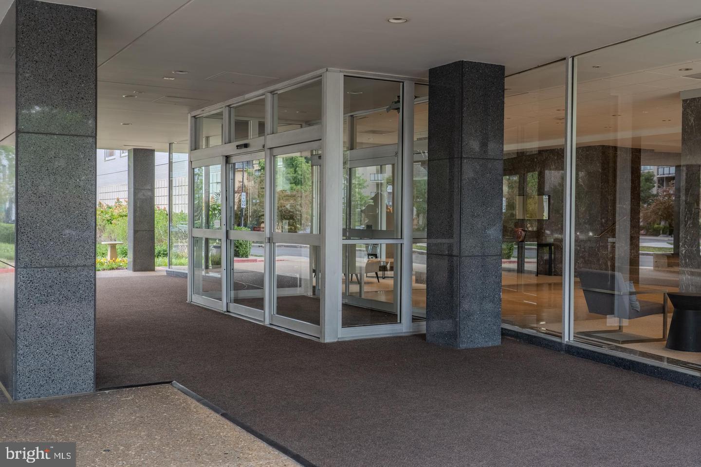 2475 VIRGINIA AVENUE NW 801/802