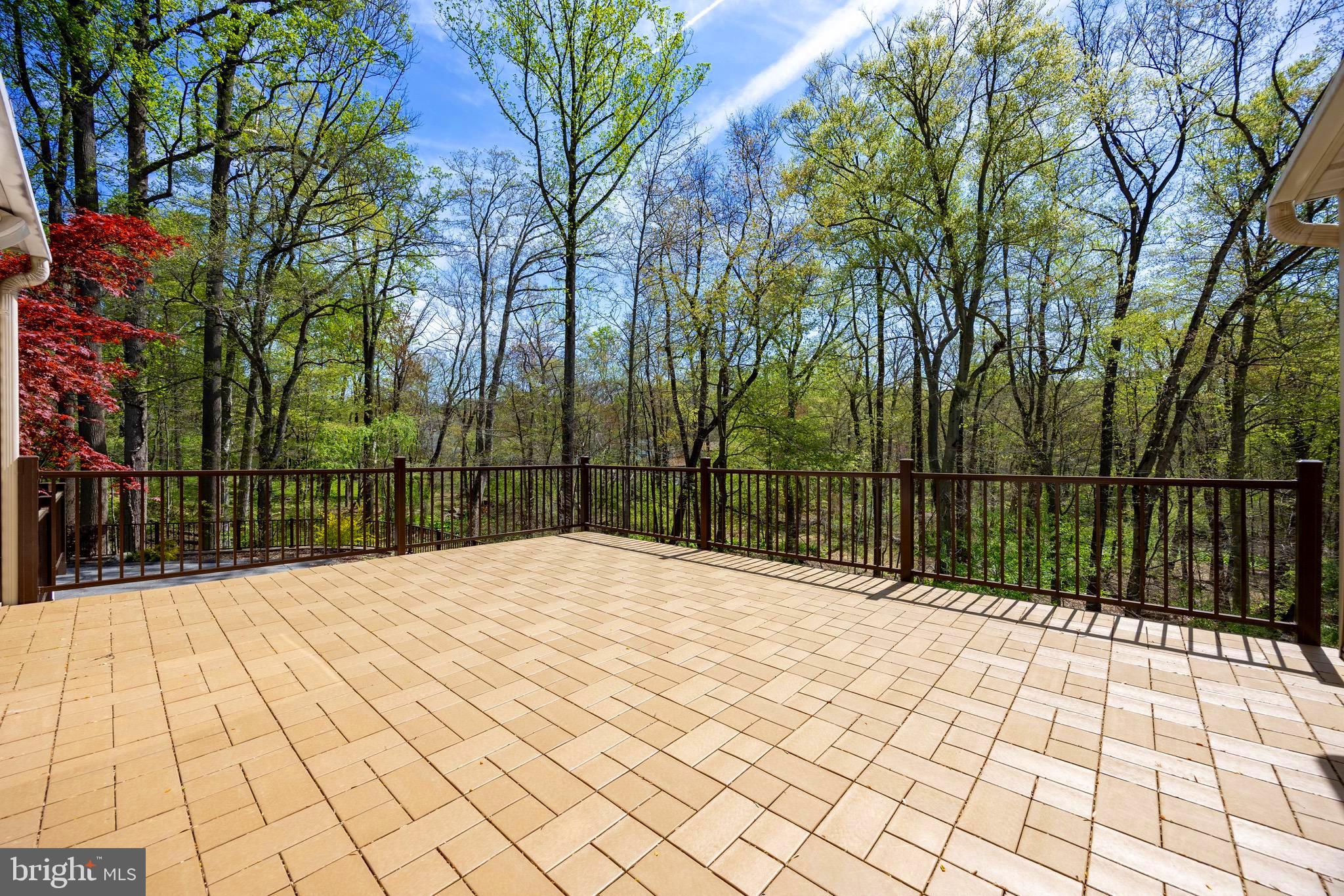 ASHBRIDGE - Residential