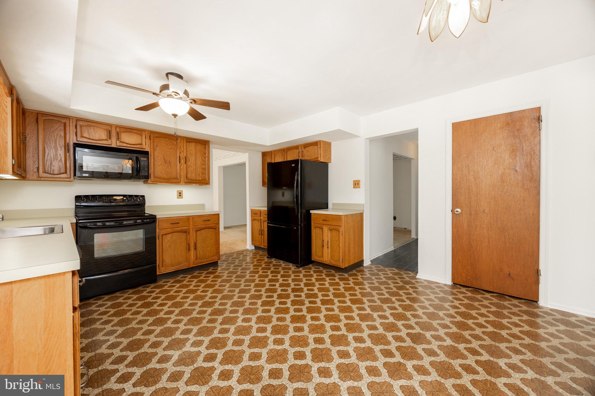 ASHBRIDGE - Residential