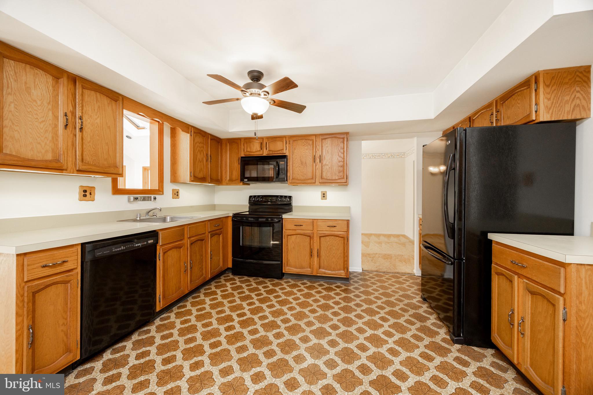 ASHBRIDGE - Residential