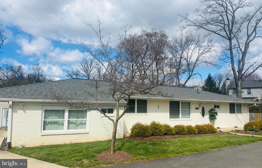 Spacious & Light-Filled 4BR Home Near Dulles – Waiting for You!
Retreat like setting situated in prime location: read below for application and requirements.
This  charming one-level 4-bedroom, 2-bath home is ready for you to move in! Featuring  updated  kitchen with granite countertops,  fresh paint throughout, abundant natural light, vaulted ceilings, separate dining room and skylights make this home radiate and inviting. Enjoy peace of mind with a newer roof and appliances.  Bask in the rays on a large deck and a small gazebo-massive yard perfect for sports/game, entertaining or simply relaxing. 
(separate structure on property does not convey as part of lease) 

The open layout provides a spacious feel, while well-sized bedrooms offer comfort for everyone. 
Situated on private lot with circular driveway for easy entry and ample guest parking.

Conveniently located just minutes from Dulles Airport, shopping, dining, and major commuter routes, this home is the perfect blend of comfort and convenience. Your new home is waiting—don’t miss out!

Details For Applicants: Non refundable credit fee made online : link sent by agent
 Credit score of 700+ to qualify, no more than 2 incomes- no pets 1st month rent and security deposit ***Certified Funds***  link for application will be sent upon request... PETS CASE BY CASE
