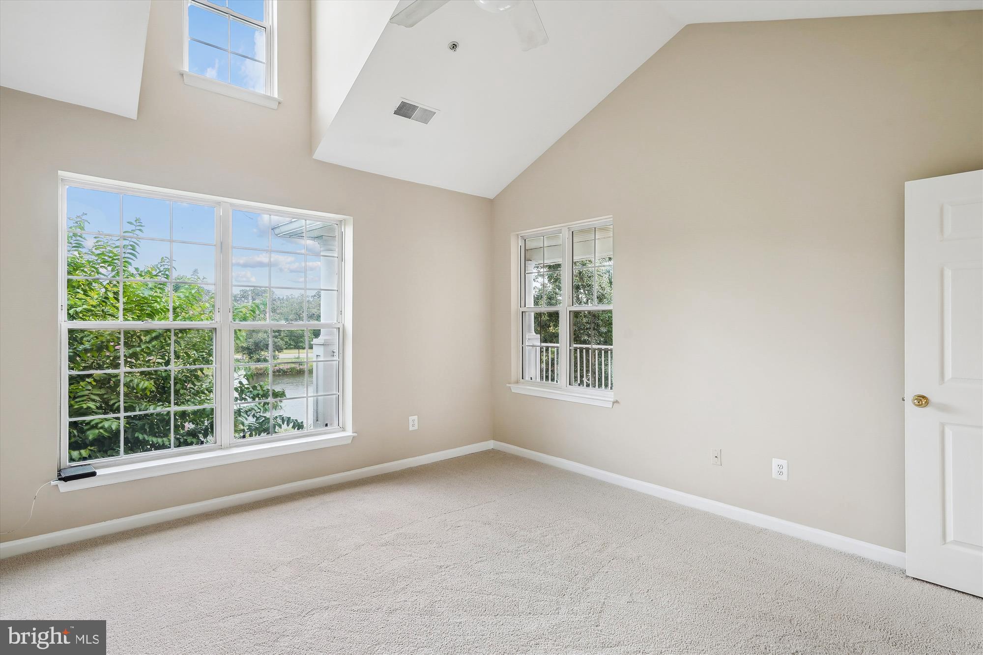 LAKESIDE AT SOUTH RIDING - Residential