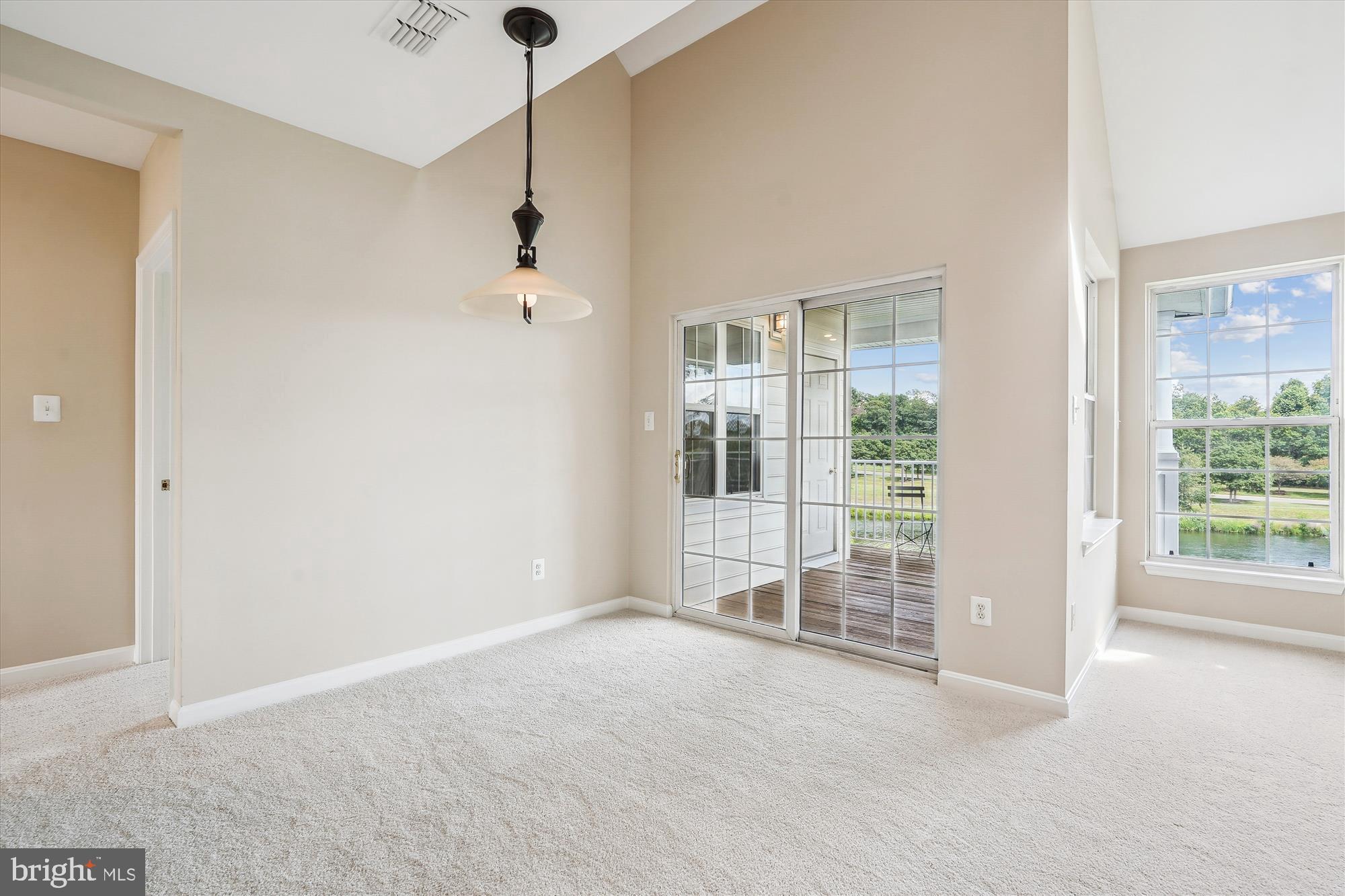 LAKESIDE AT SOUTH RIDING - Residential