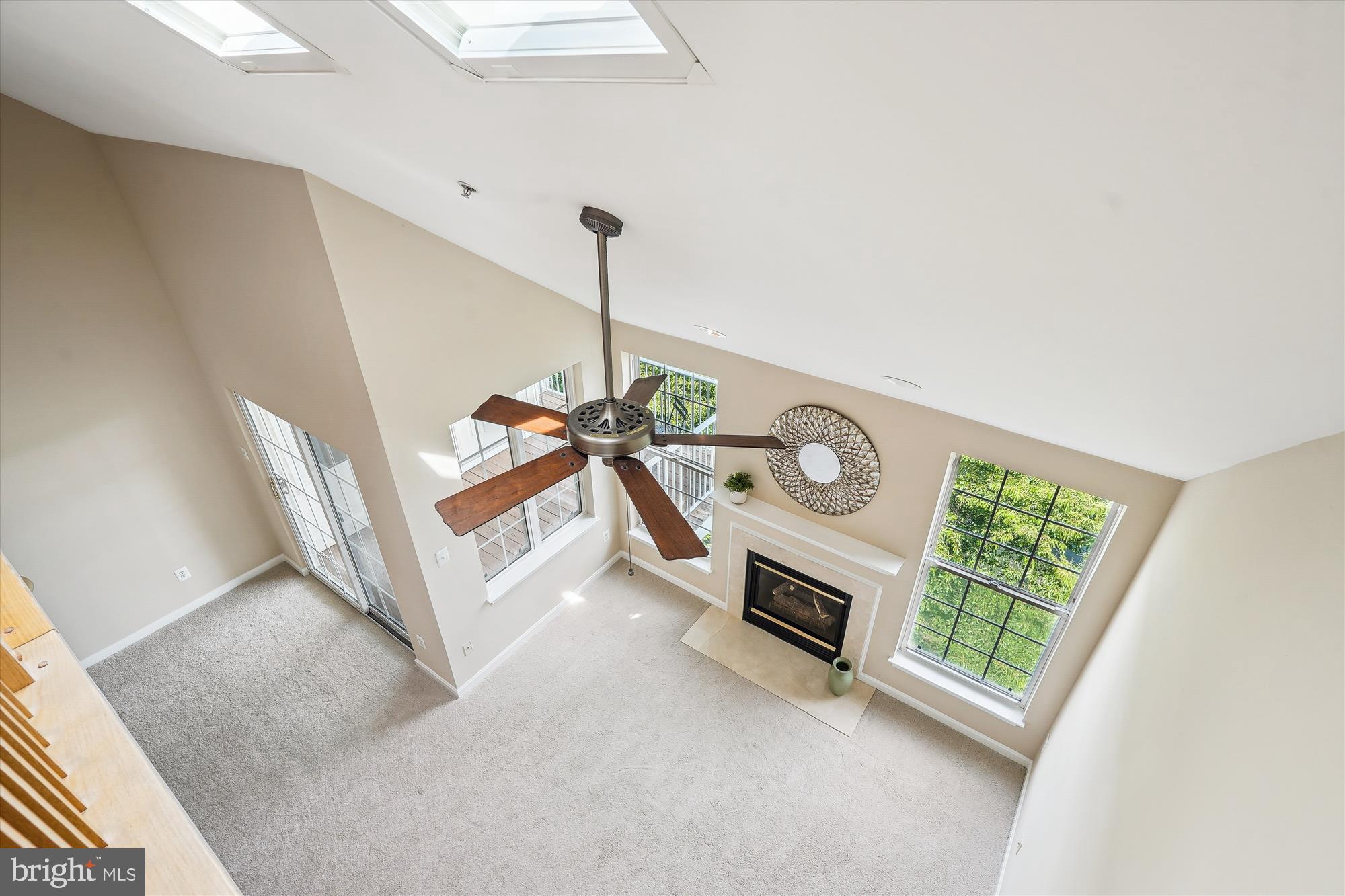 LAKESIDE AT SOUTH RIDING - Residential